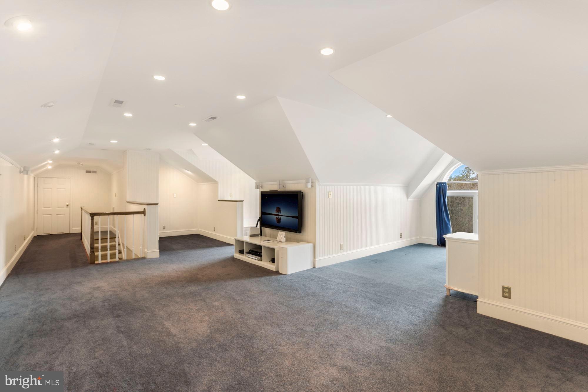 NORTH POINT - Residential