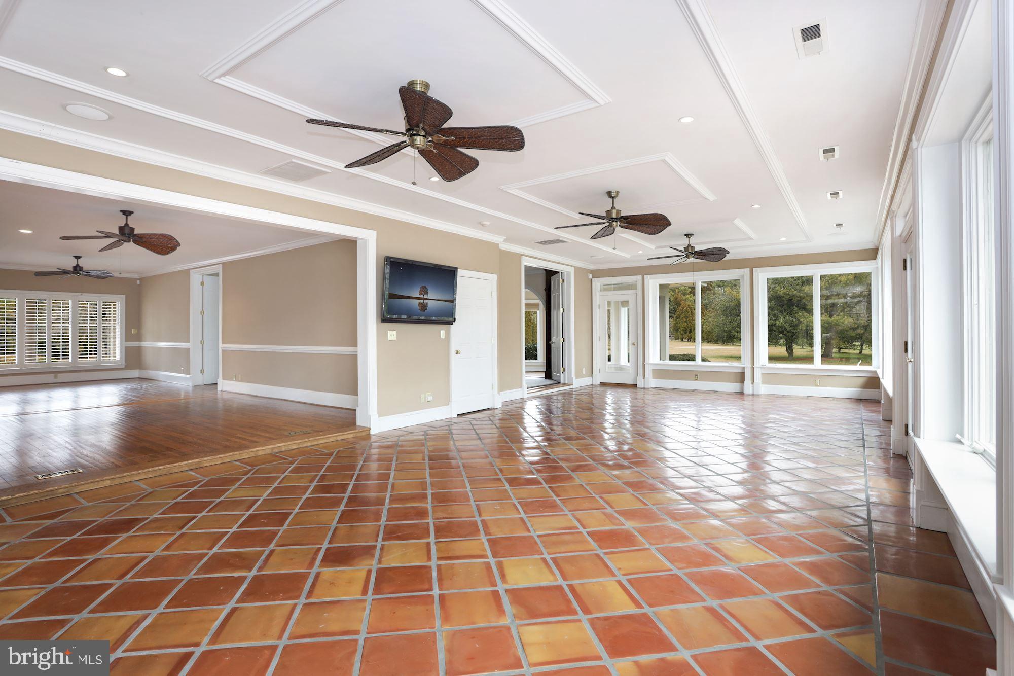 NORTH POINT - Residential