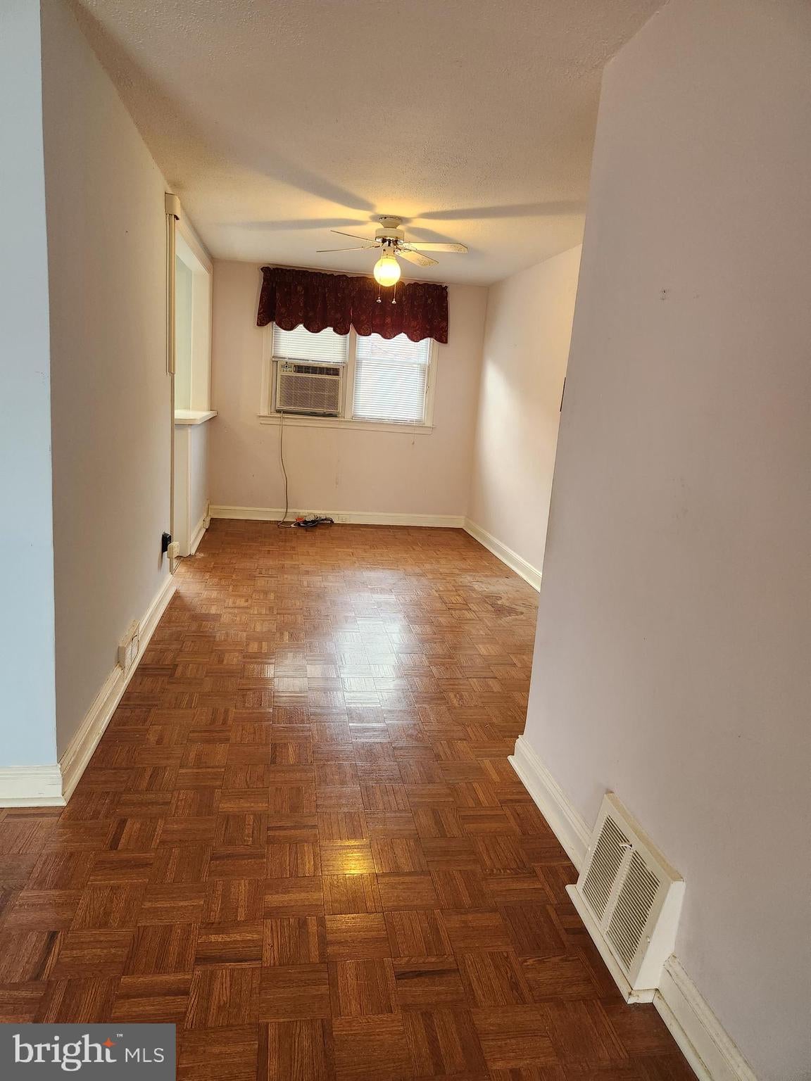 1363 KIMBERLY DRIVE
