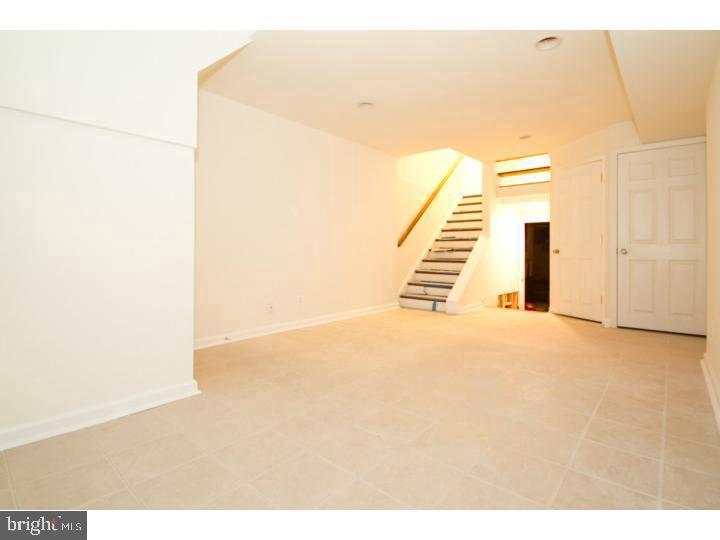 FAIRMOUNT - Residential Lease