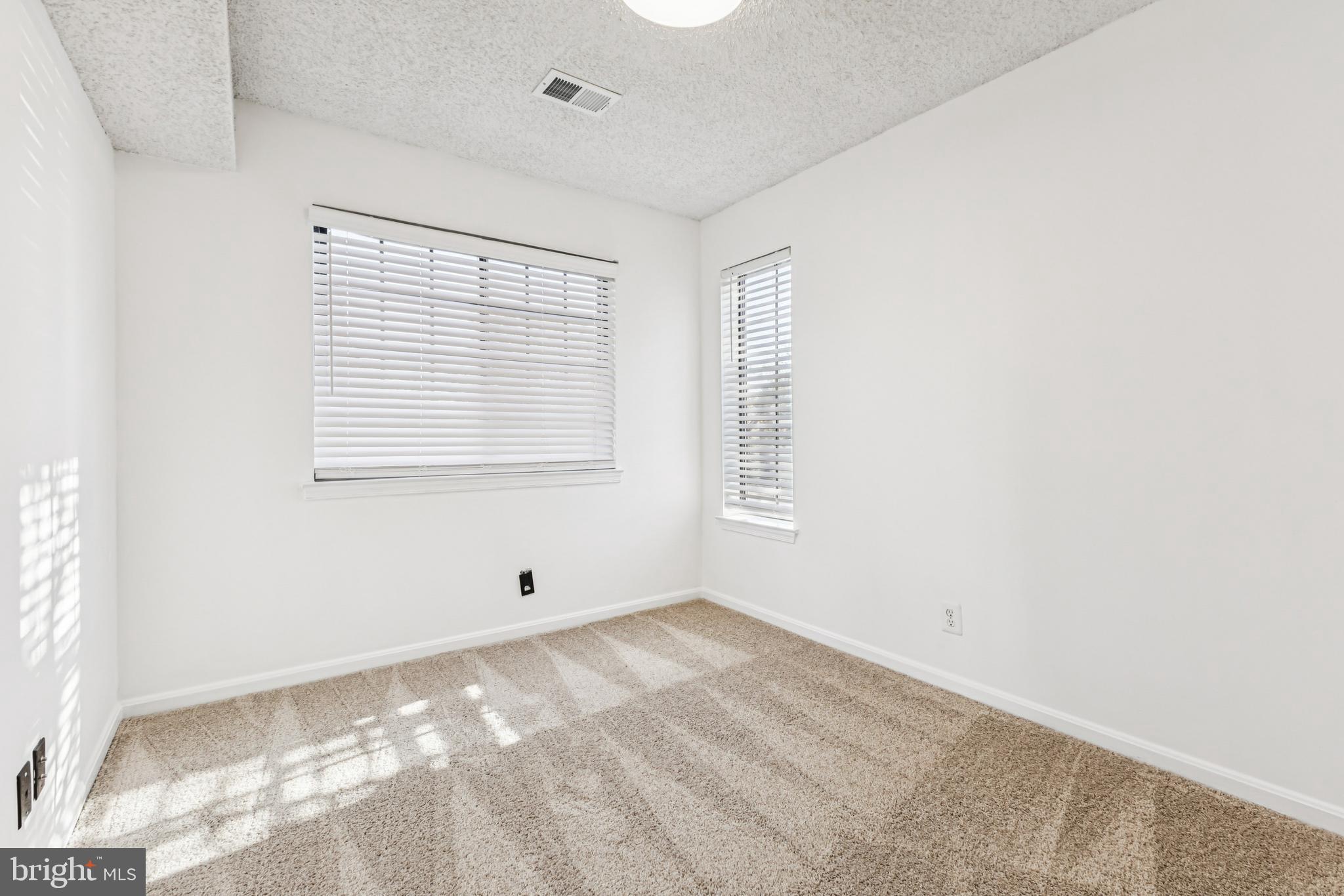 TIERS OF MANCHESTER LAKES - Residential