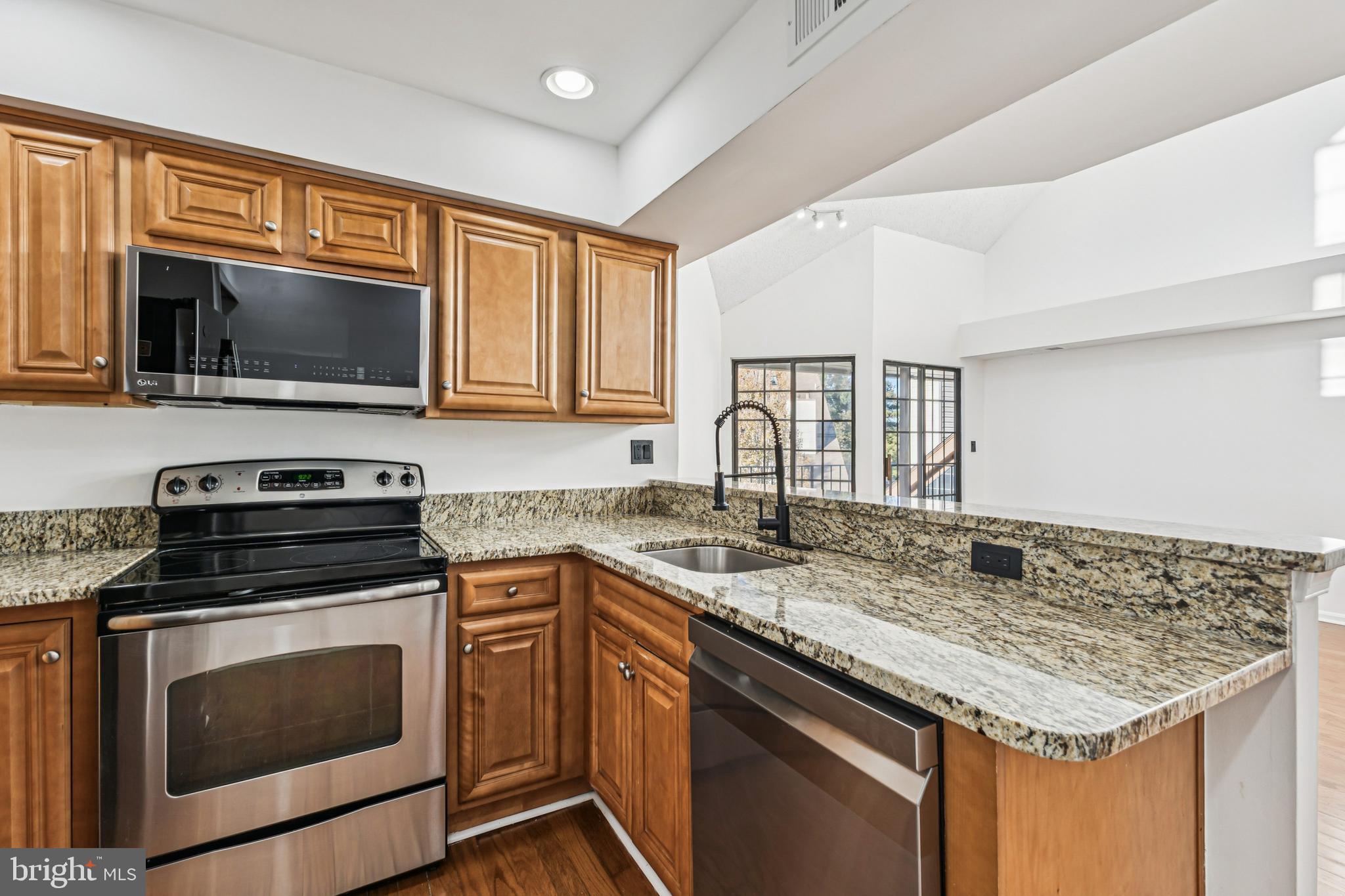 TIERS OF MANCHESTER LAKES - Residential