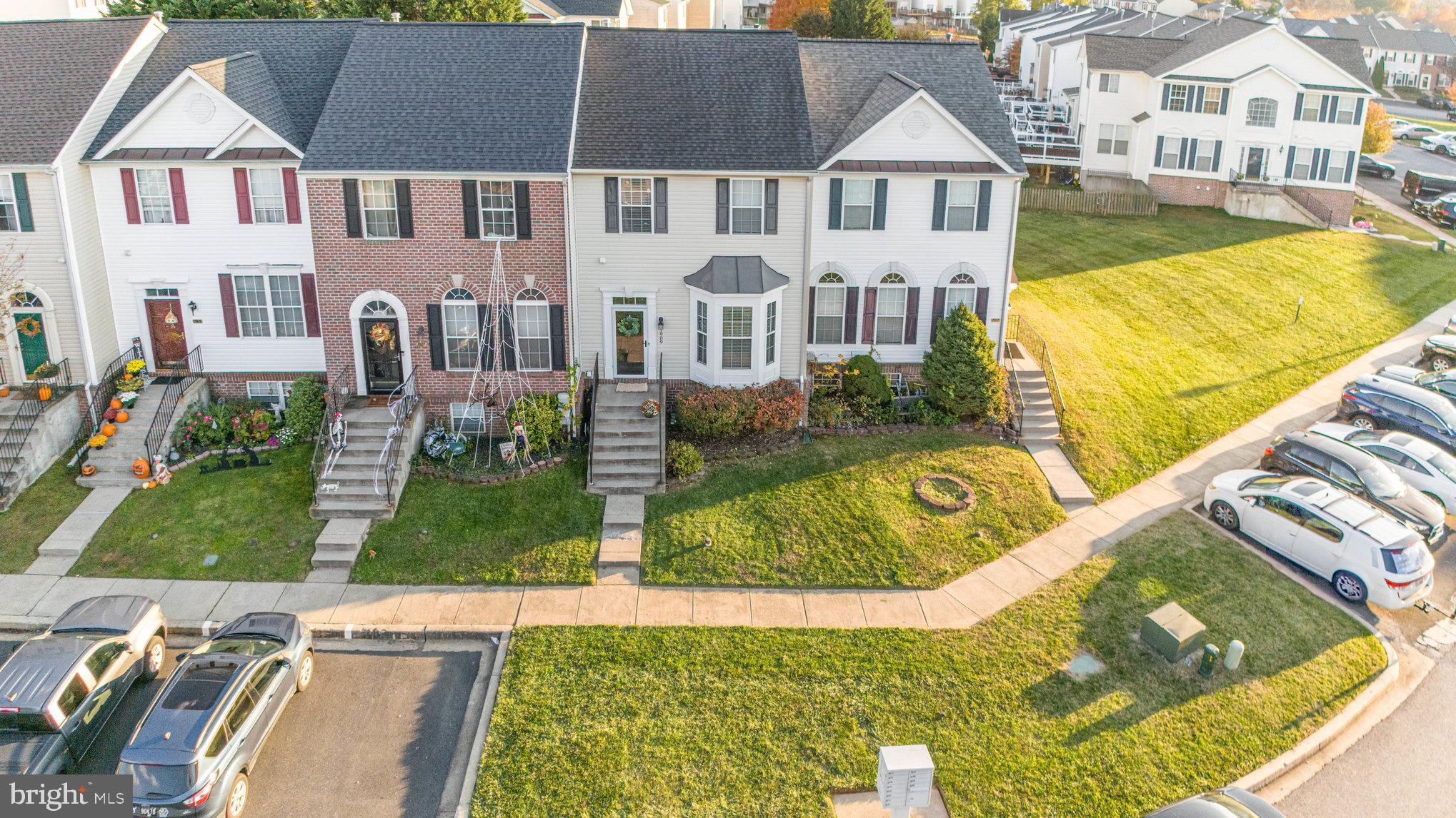 1909 GLENROTHS DRIVE