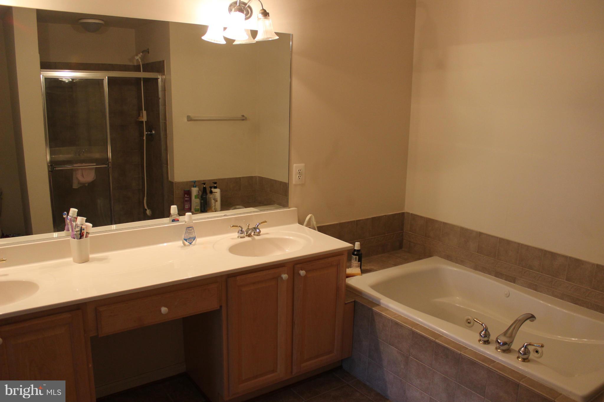 WILLOW OAKS - Residential