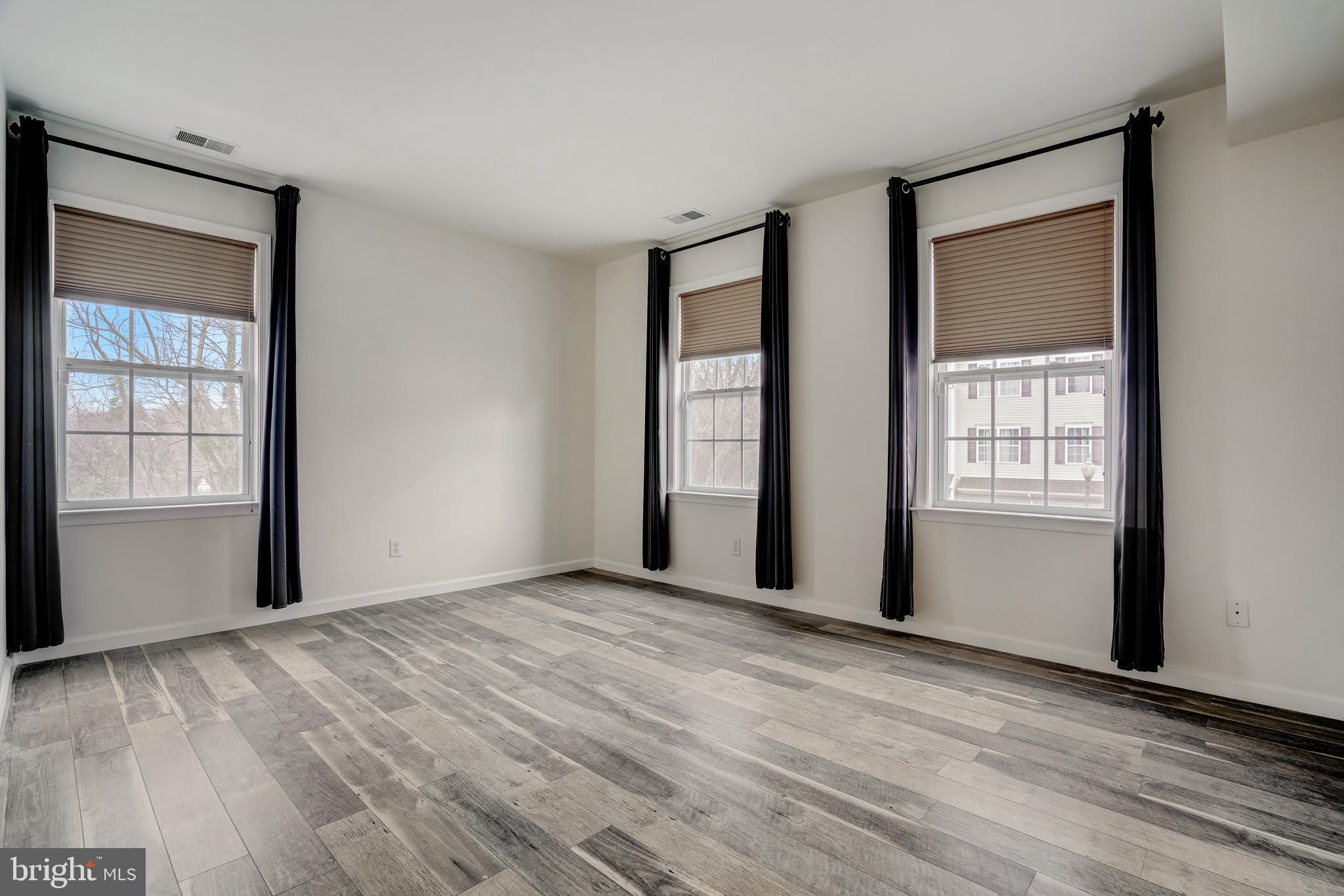 YEADON - Residential