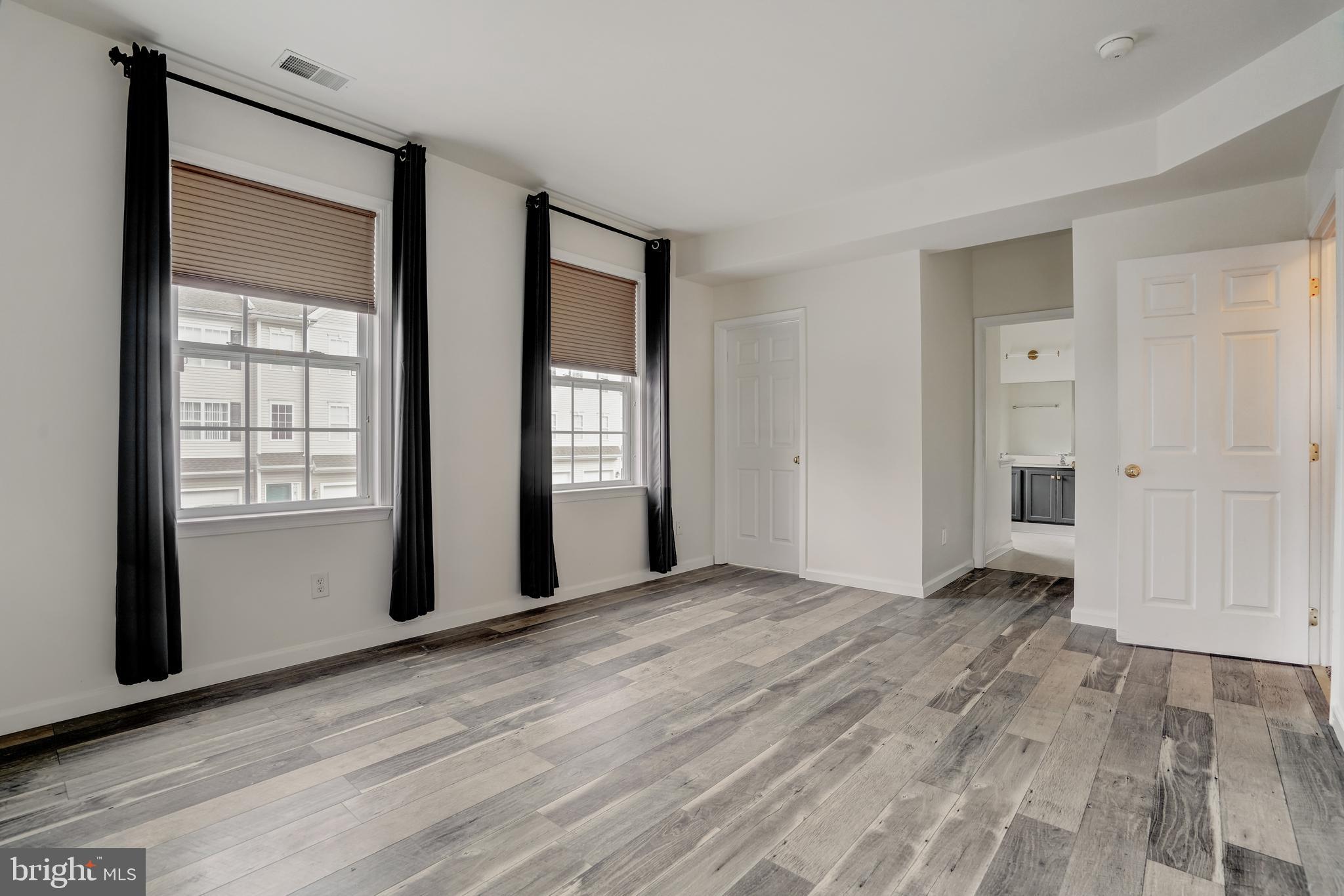 YEADON - Residential