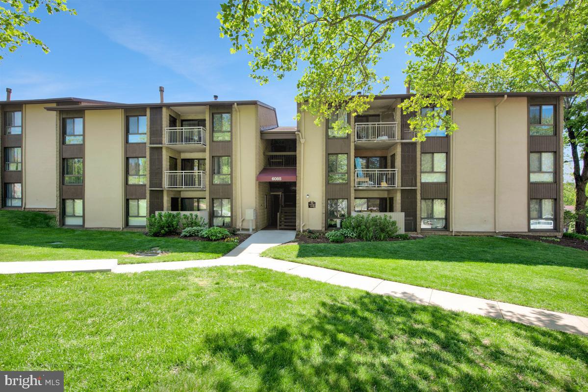 6085 MAJORS LANE 10 K34