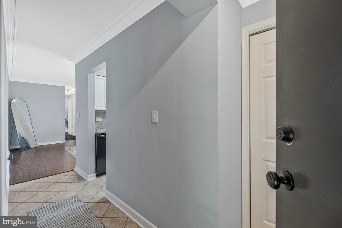 6085 MAJORS LANE 10 K34
