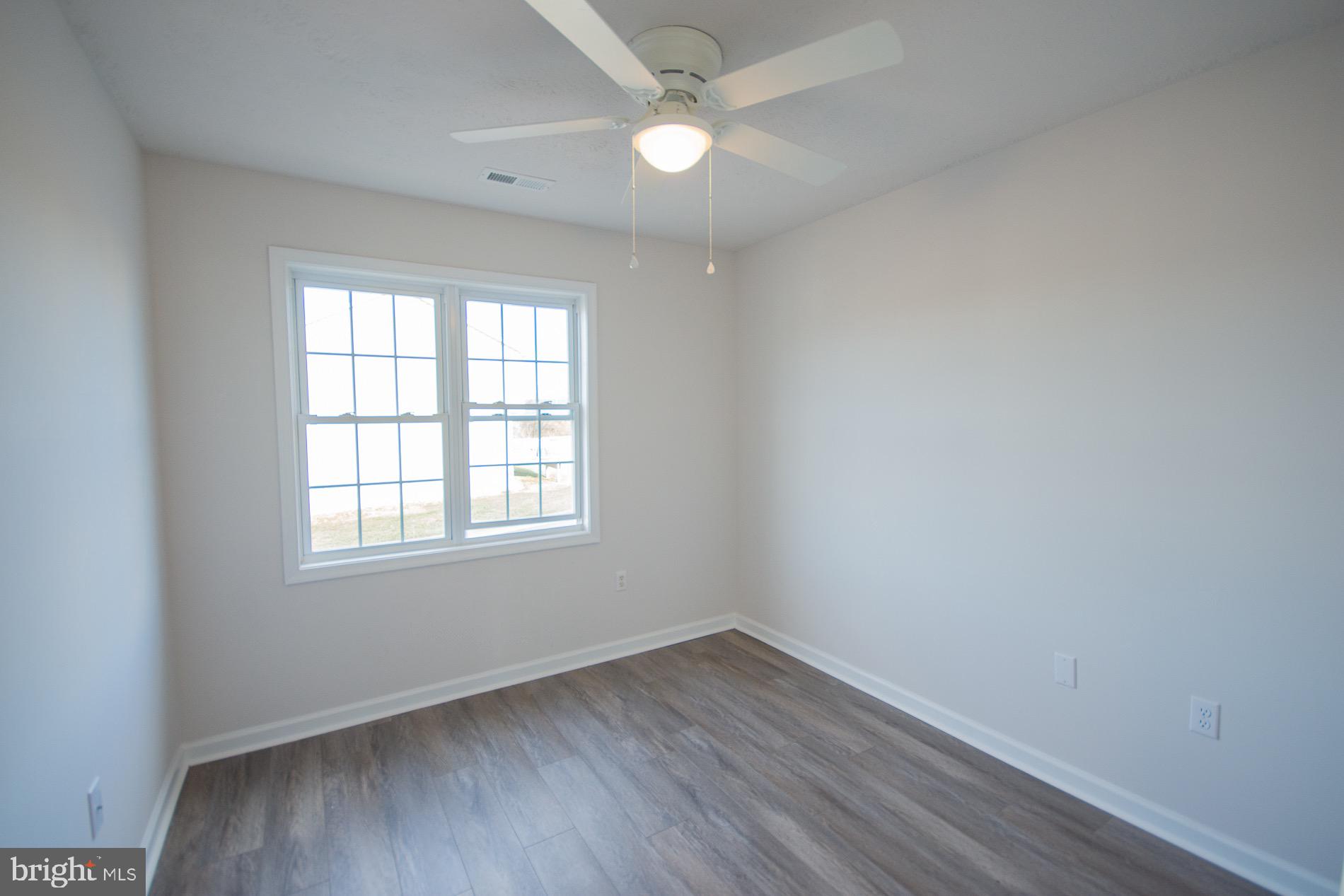 SOUTH QUEEN TOWNHOUSES - Residential Lease