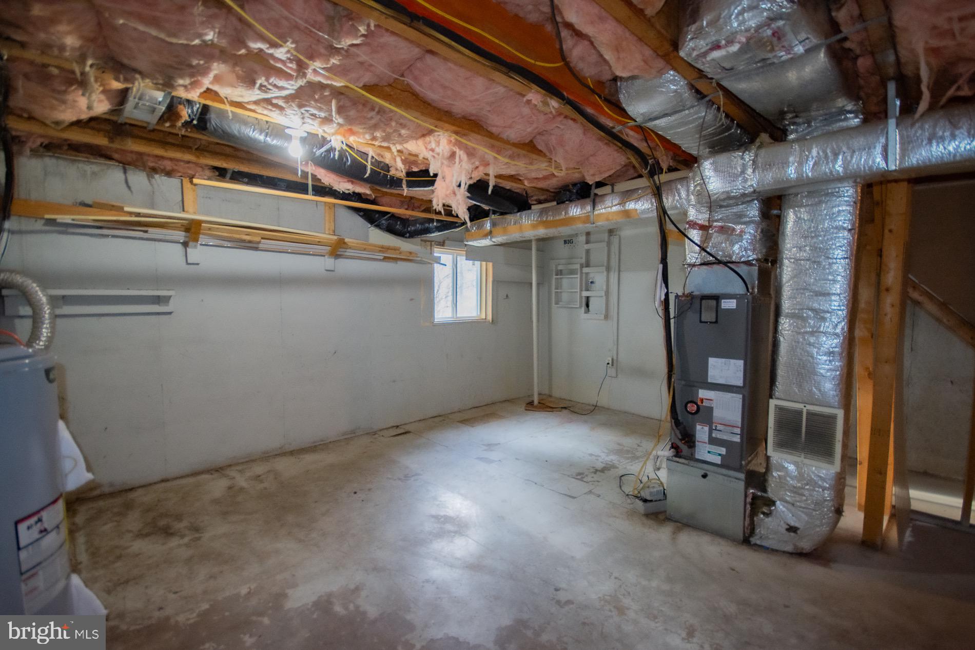 SOUTH QUEEN TOWNHOUSES - Residential Lease