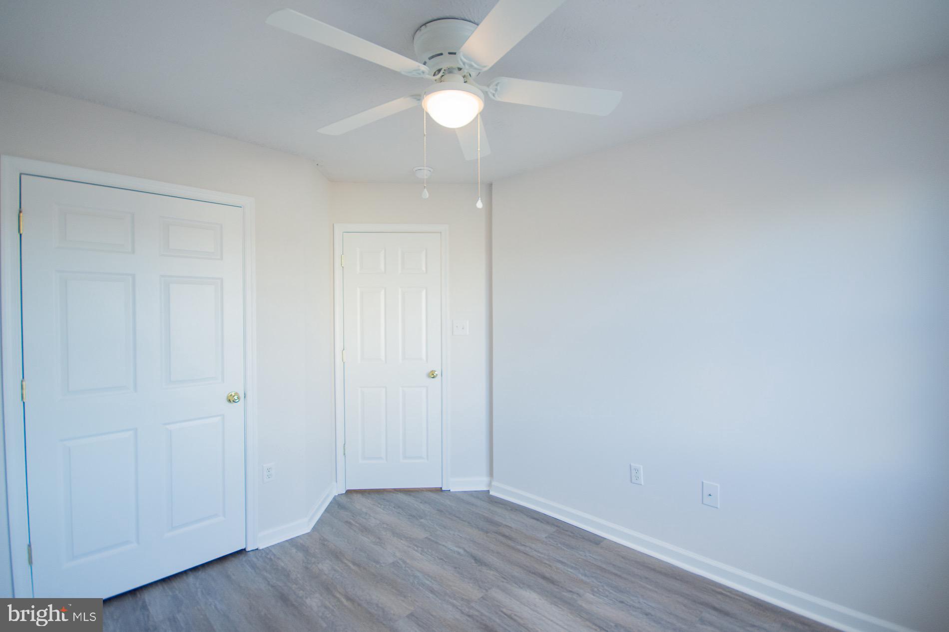 SOUTH QUEEN TOWNHOUSES - Residential Lease