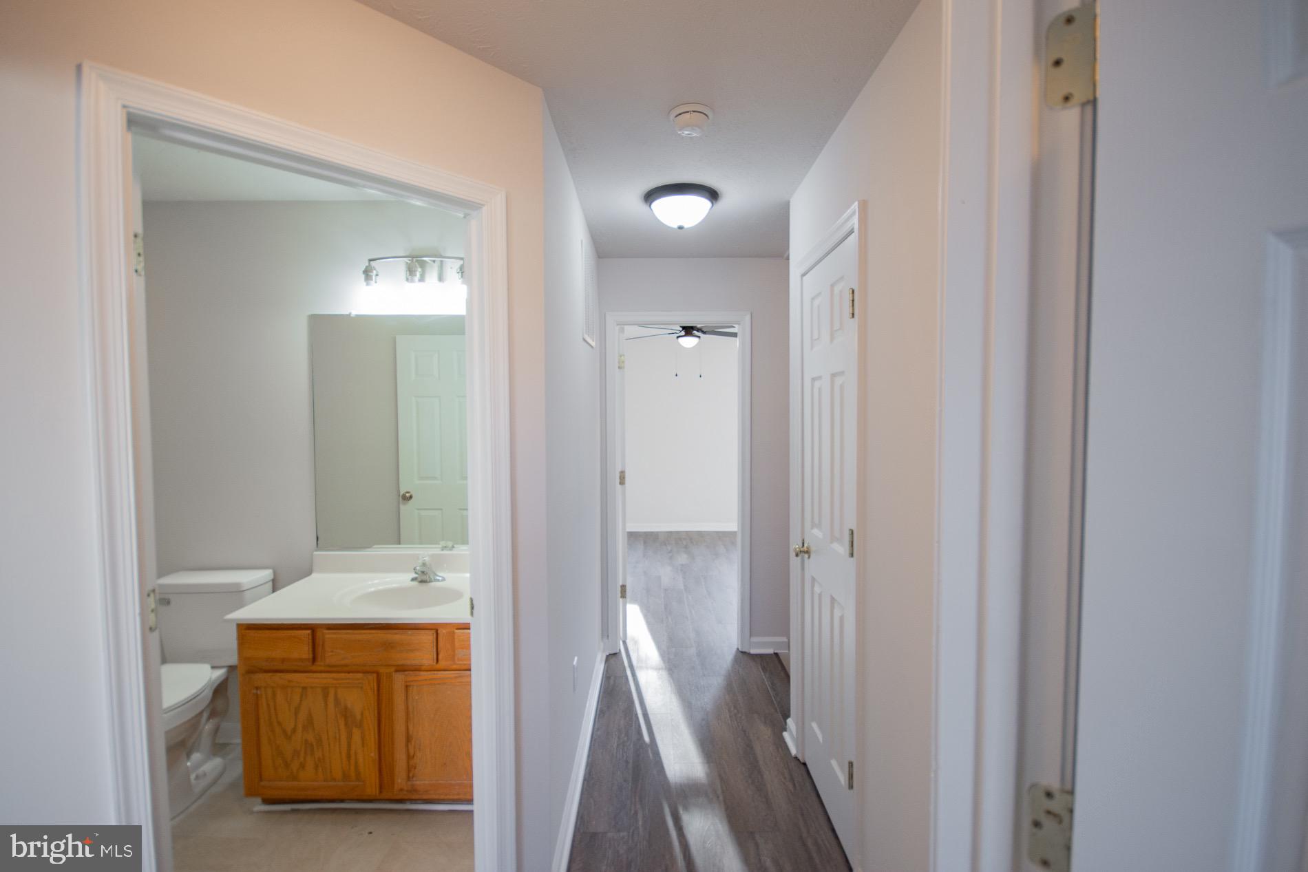 SOUTH QUEEN TOWNHOUSES - Residential Lease