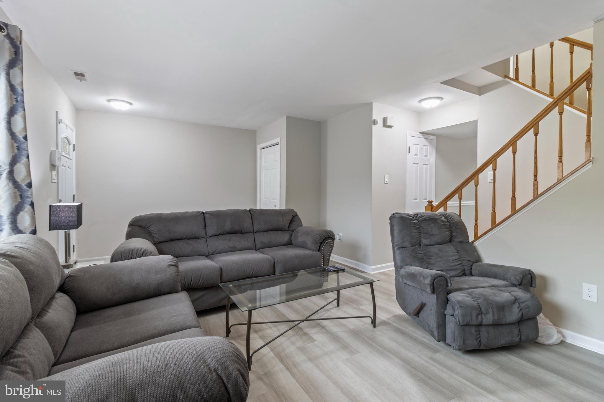 KINGS POINT - Residential