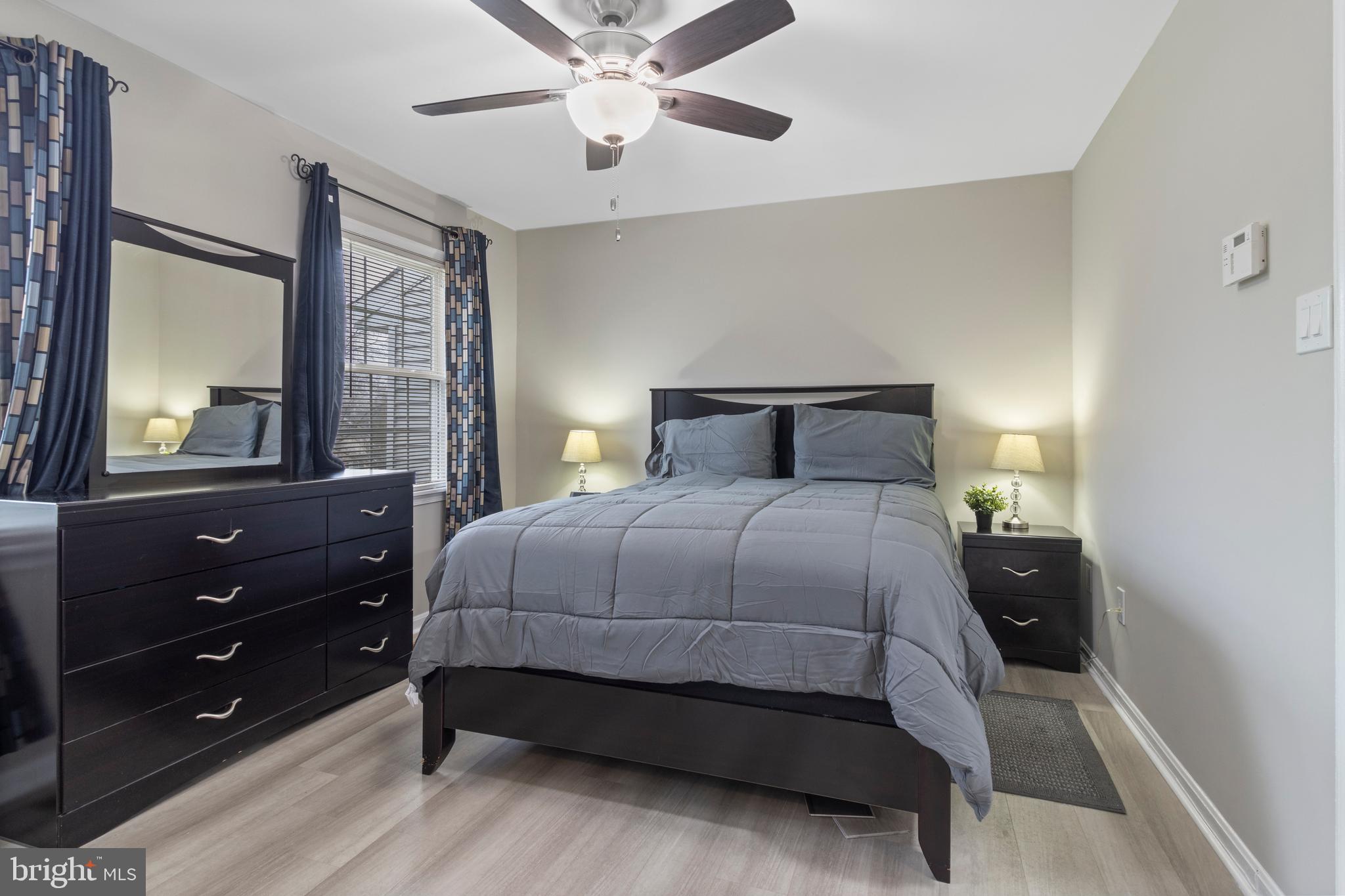 KINGS POINT - Residential