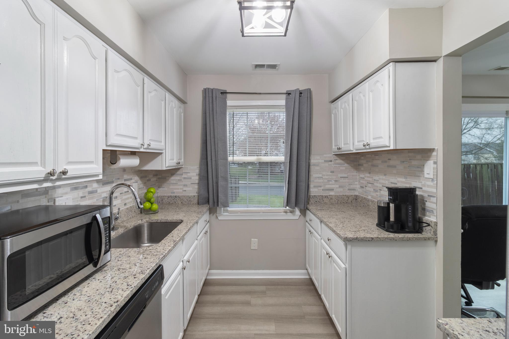 KINGS POINT - Residential