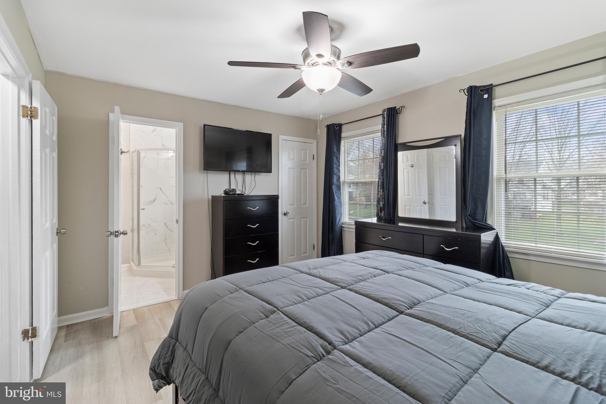 KINGS POINT - Residential