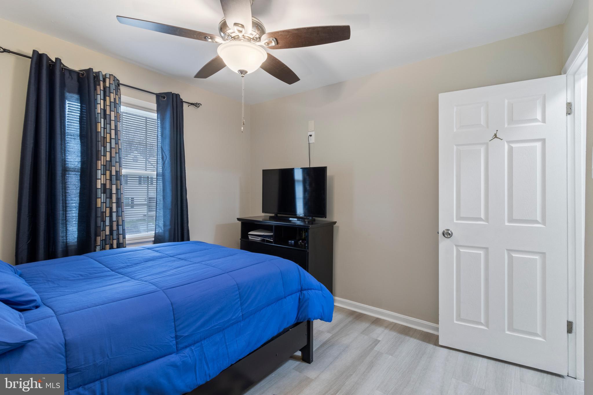 KINGS POINT - Residential