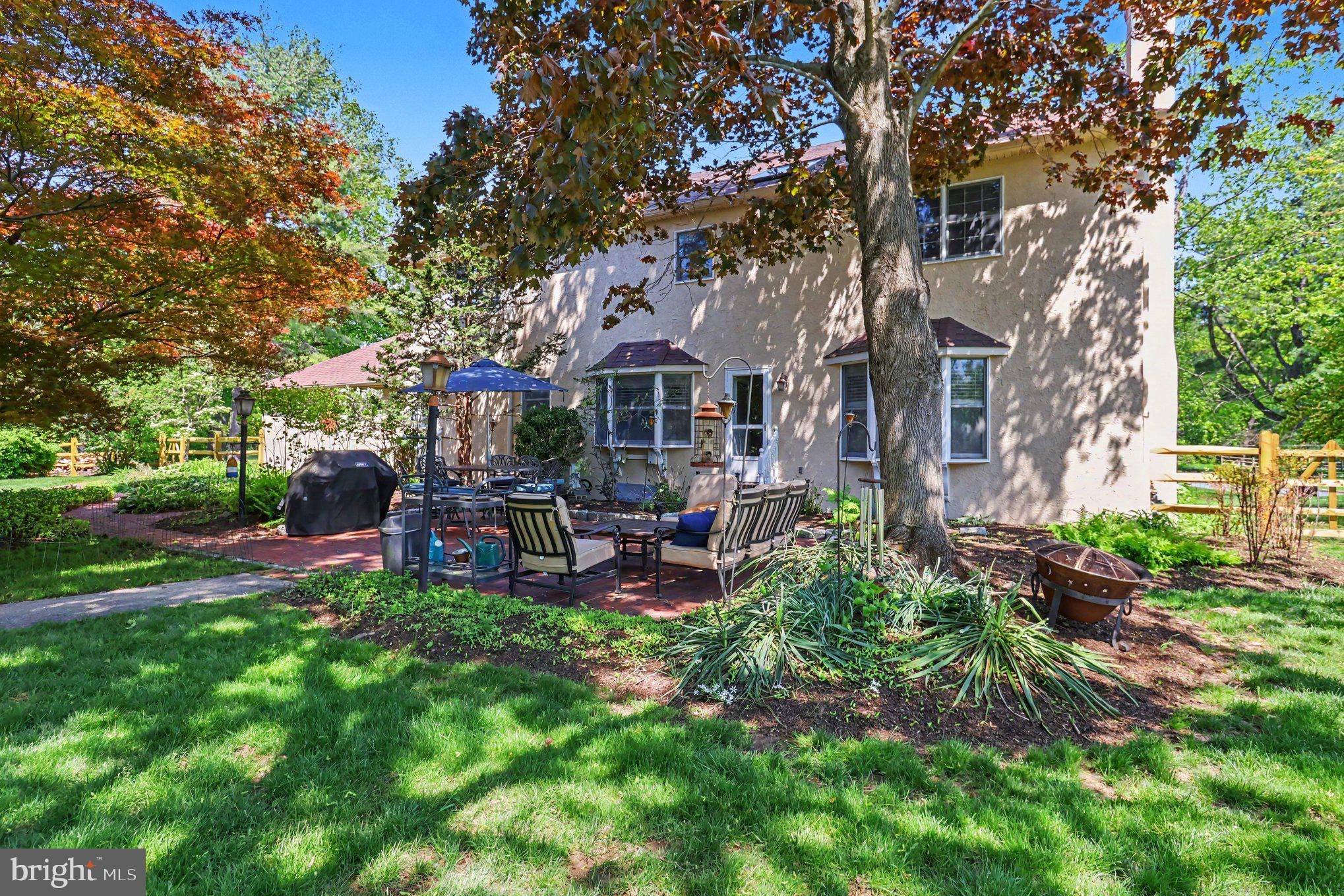 CREEKSIDE AT BLUE BELL - Residential