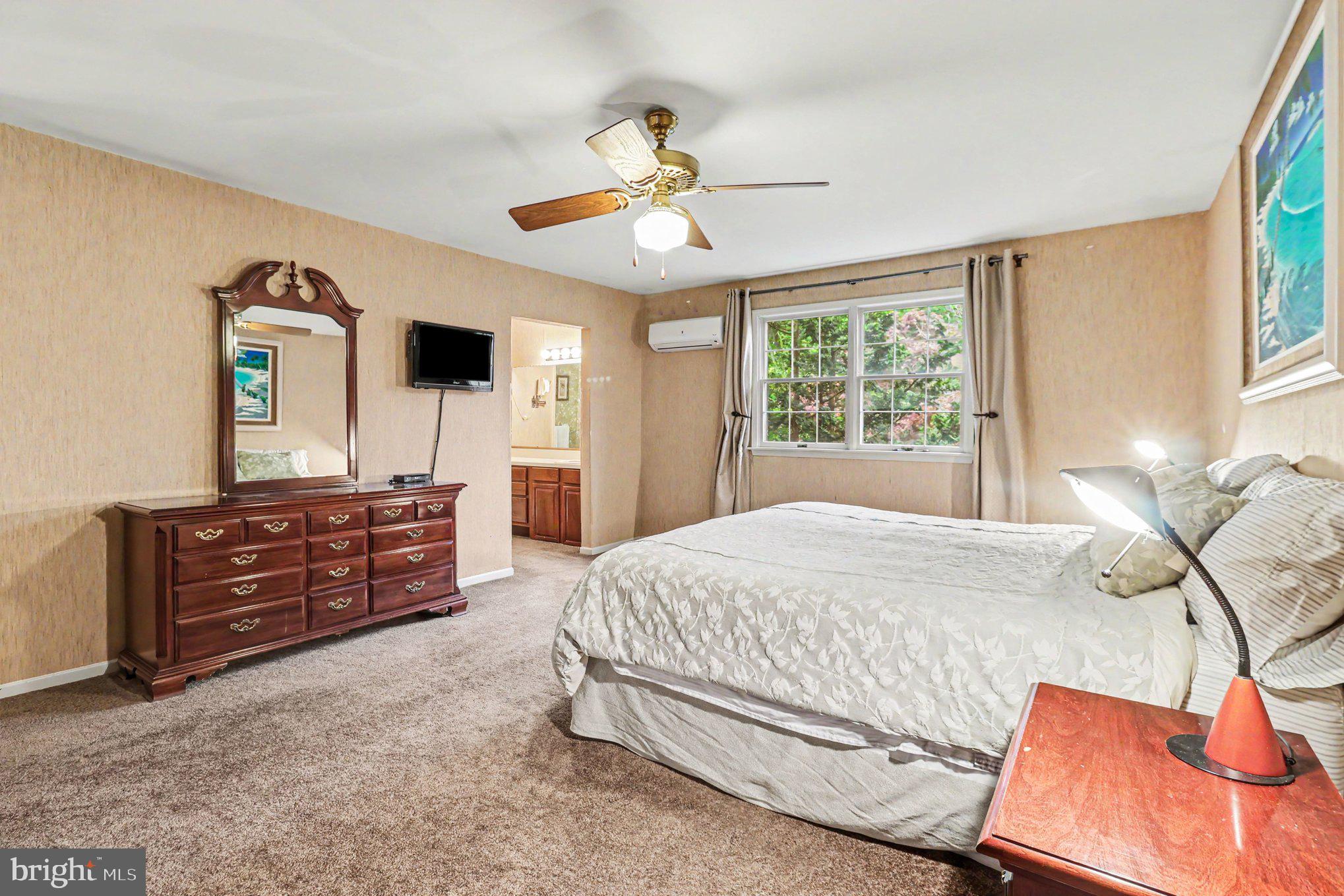 CREEKSIDE AT BLUE BELL - Residential
