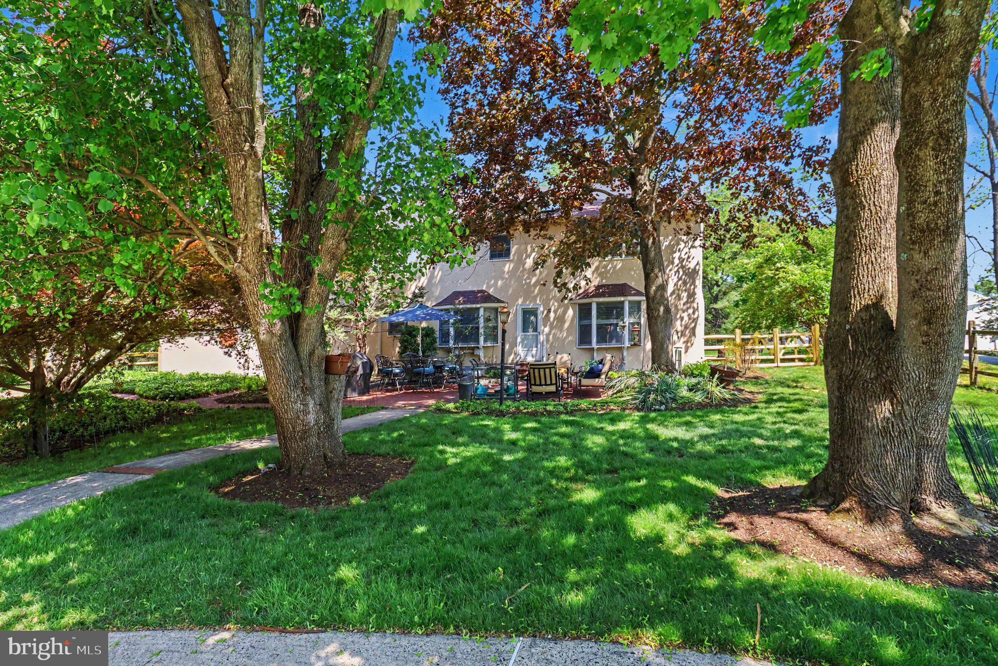 CREEKSIDE AT BLUE BELL - Residential