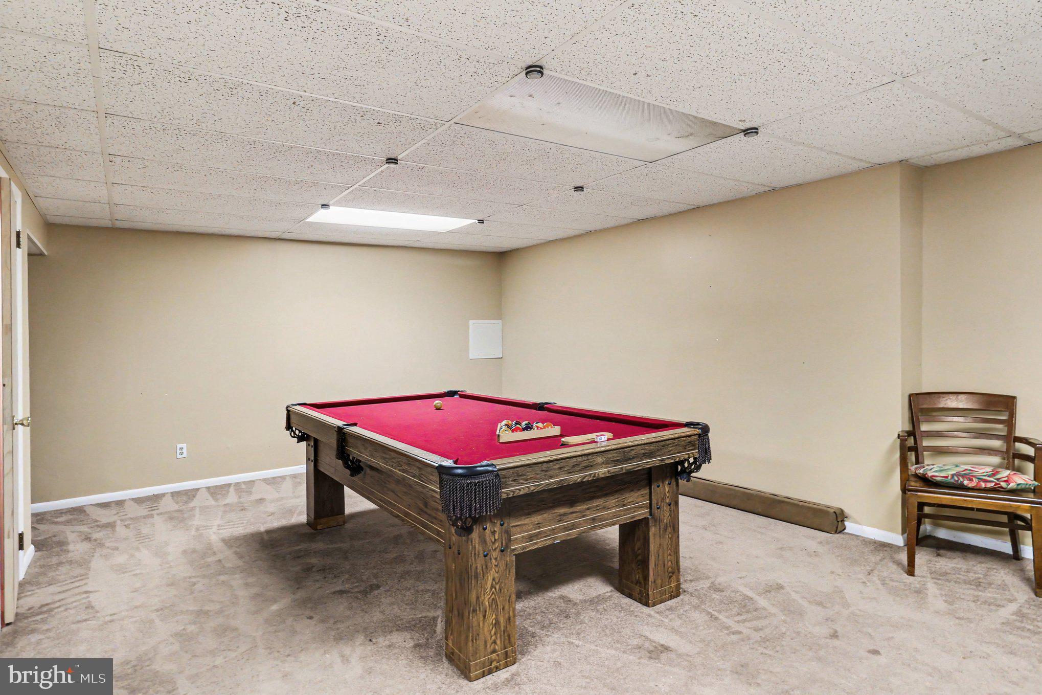 CREEKSIDE AT BLUE BELL - Residential