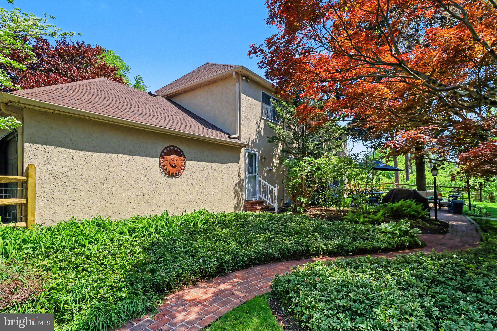 CREEKSIDE AT BLUE BELL - Residential