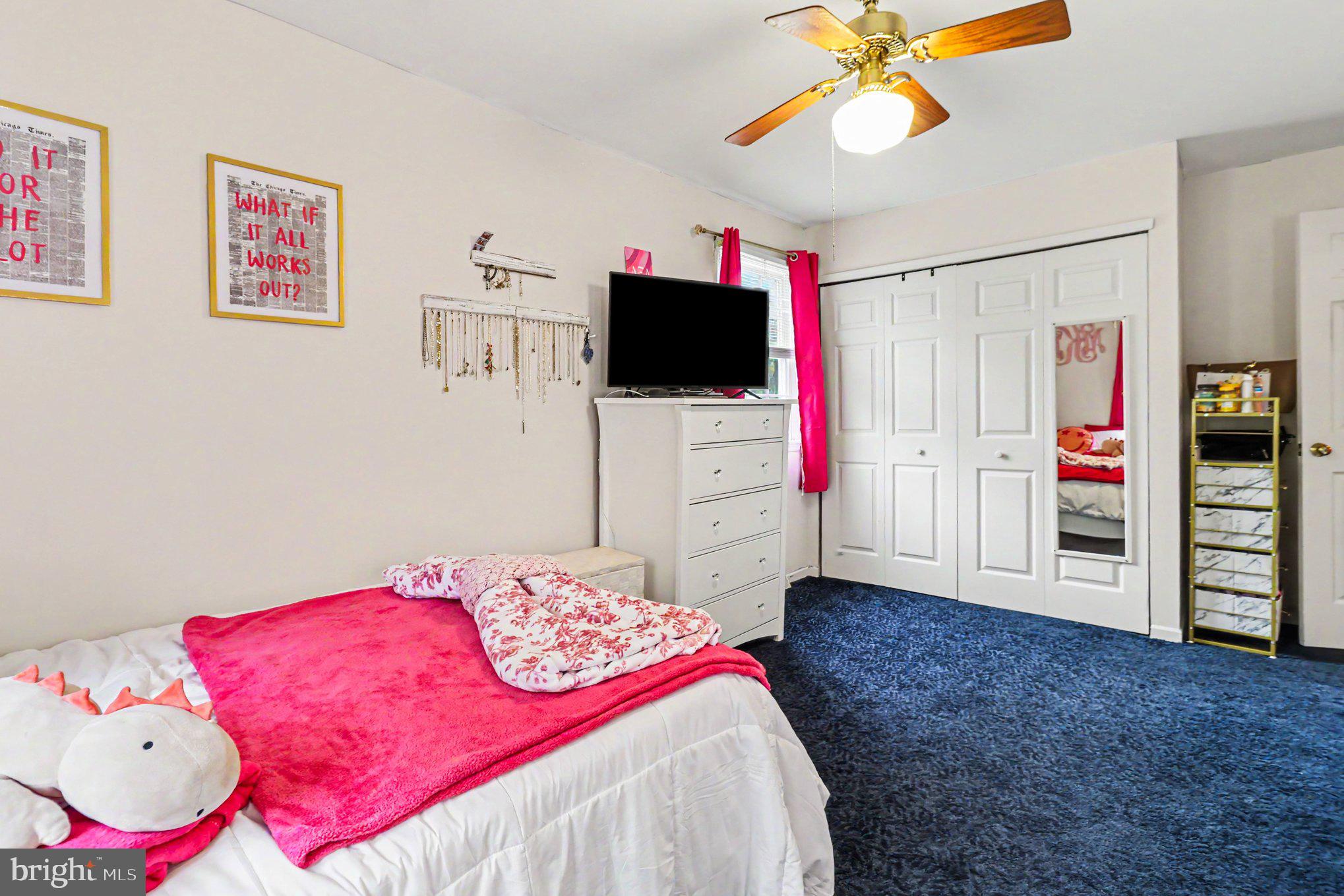 CREEKSIDE AT BLUE BELL - Residential
