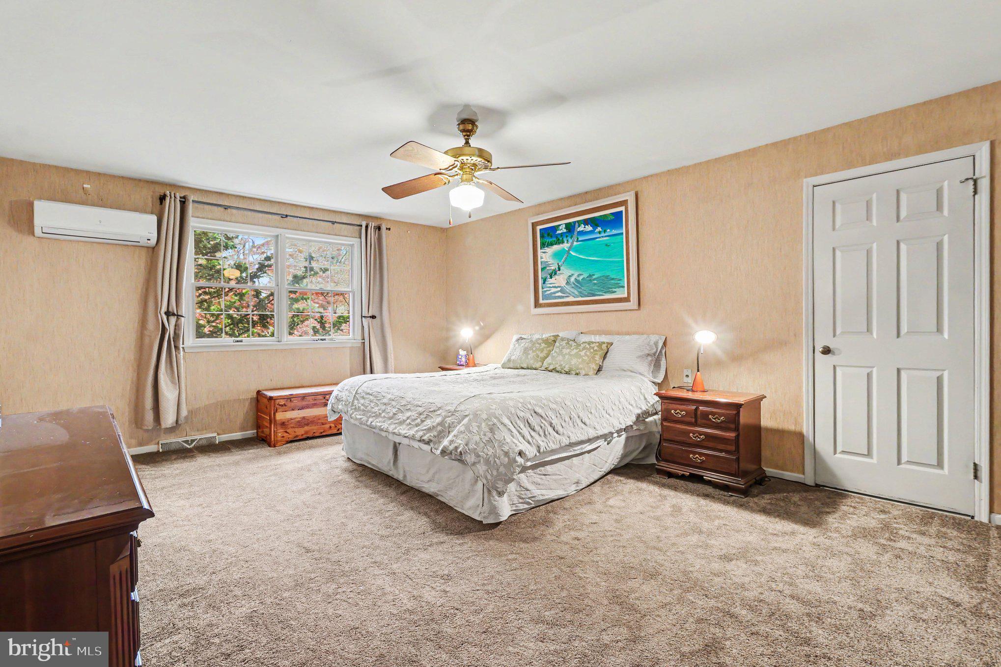 CREEKSIDE AT BLUE BELL - Residential