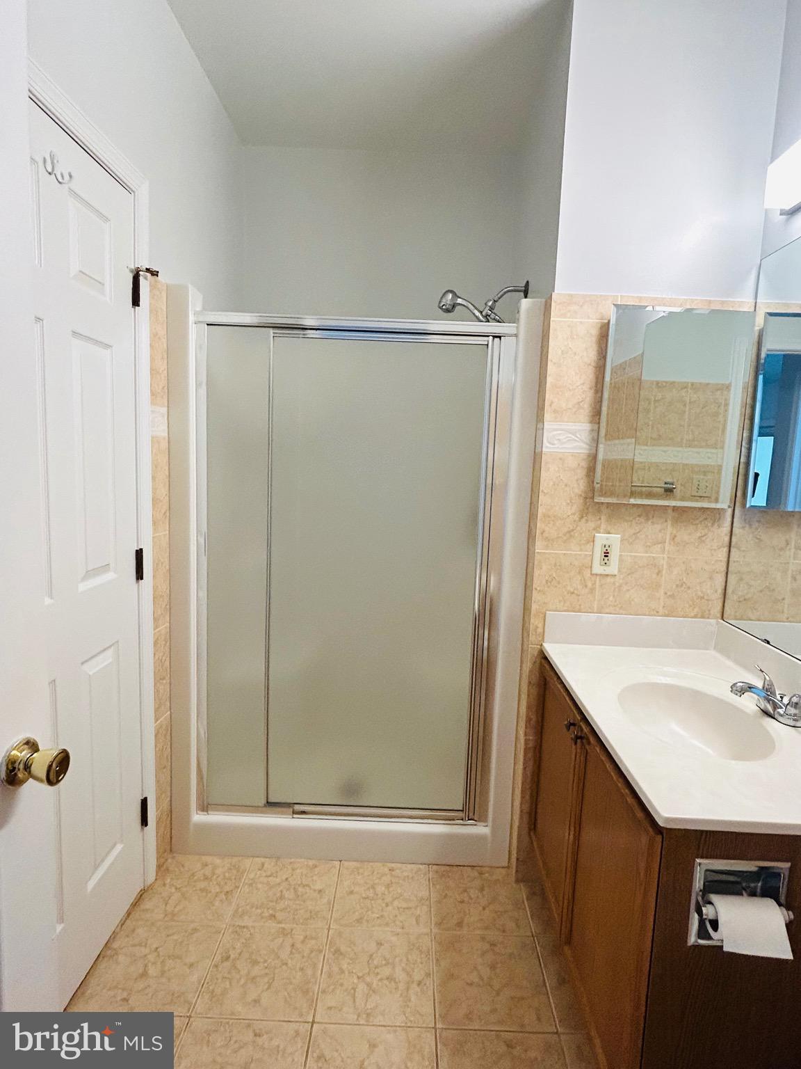 WATERSIDE - Residential Lease