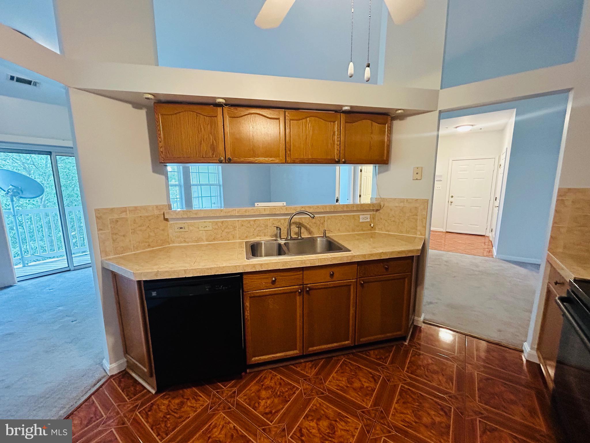 WATERSIDE - Residential Lease