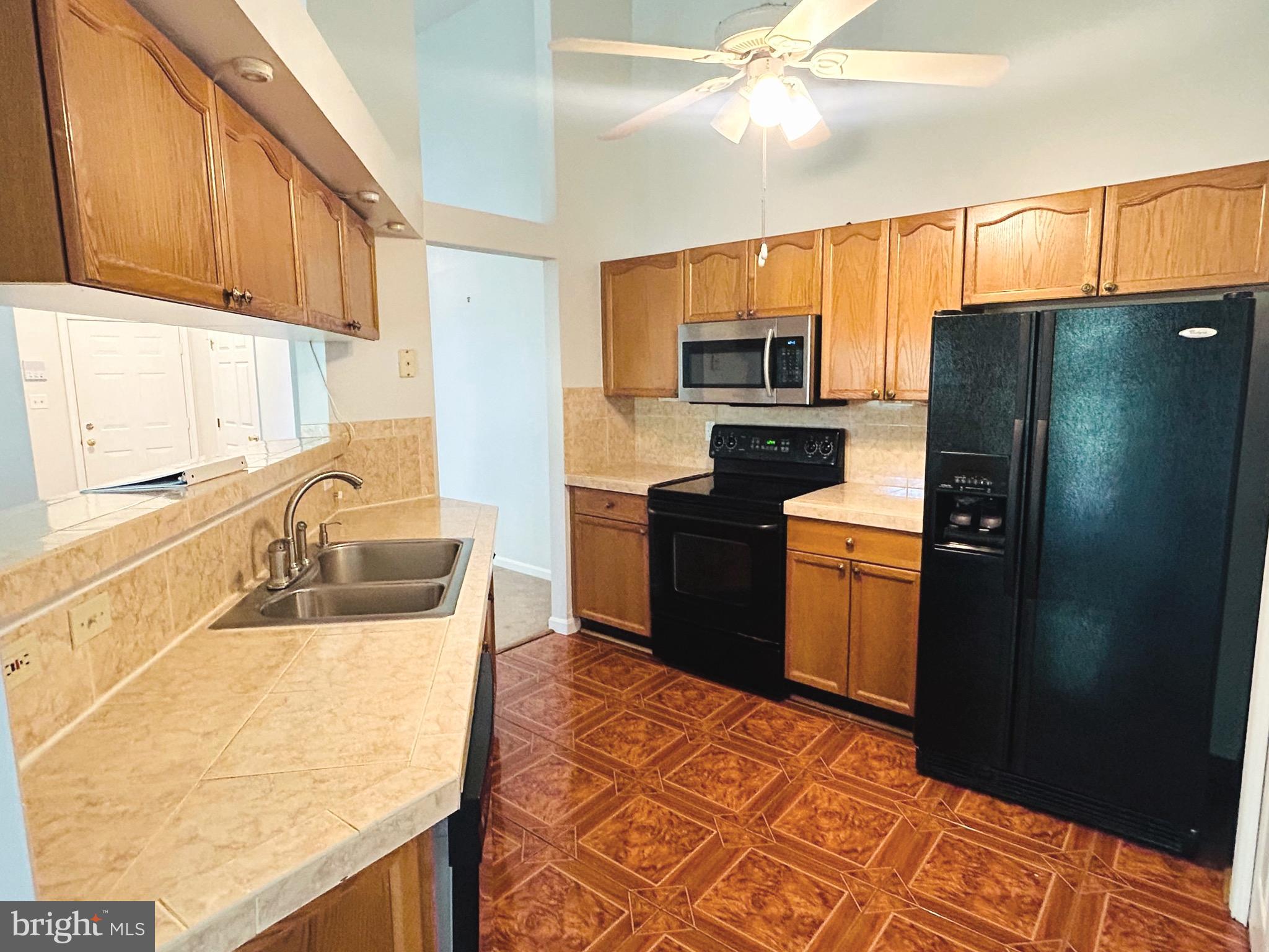 WATERSIDE - Residential Lease