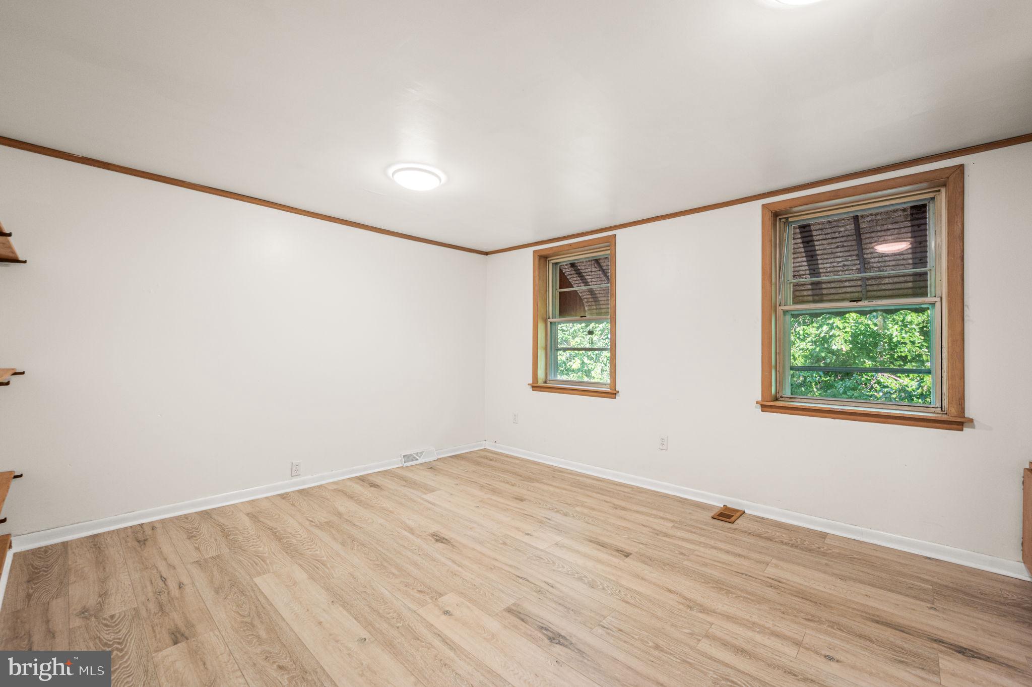 245 W 21ST STREET
