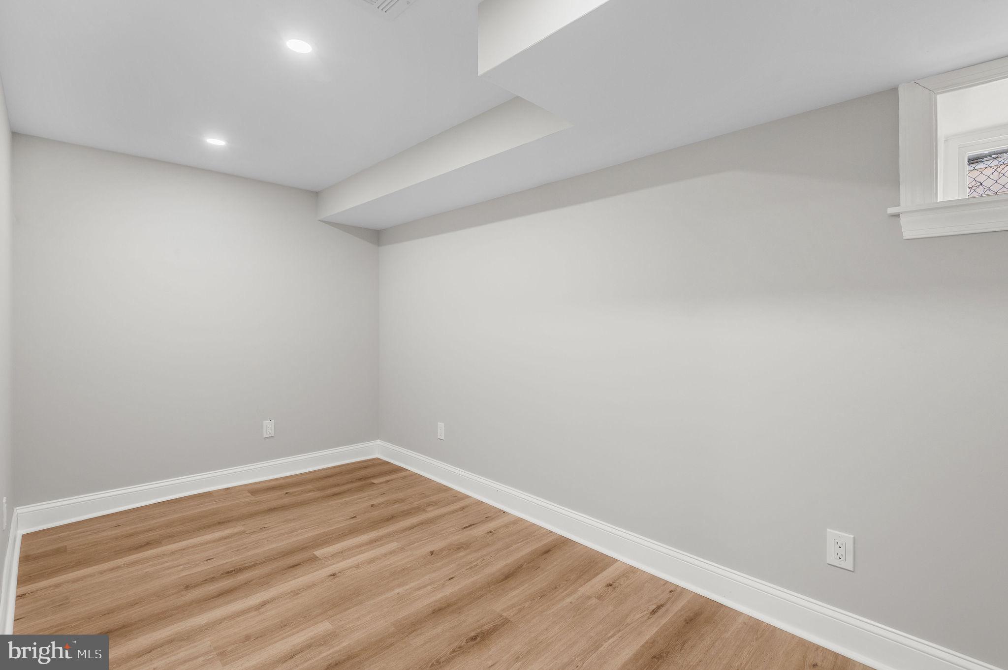 GERMANTOWN - Residential