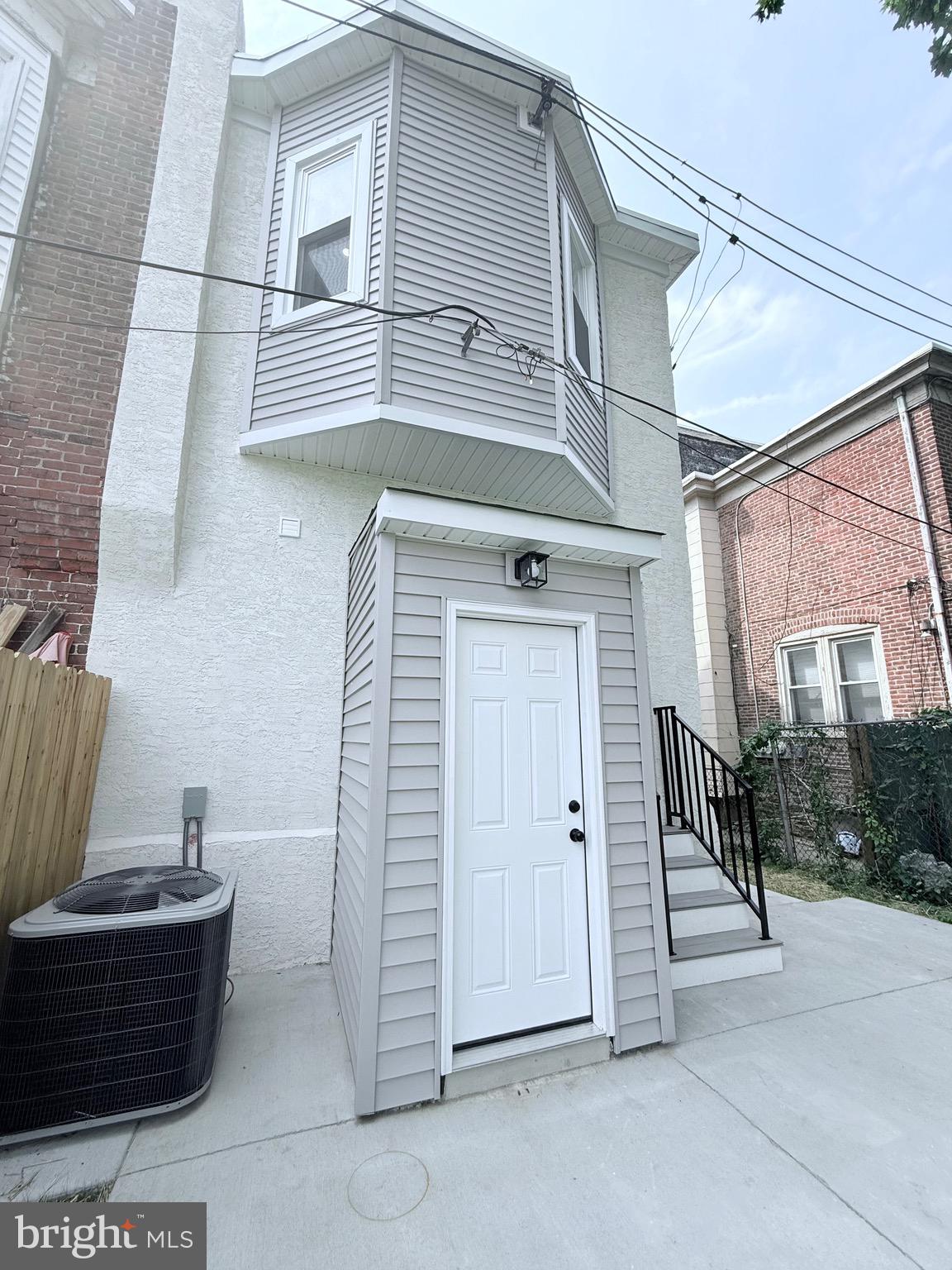 GERMANTOWN - Residential