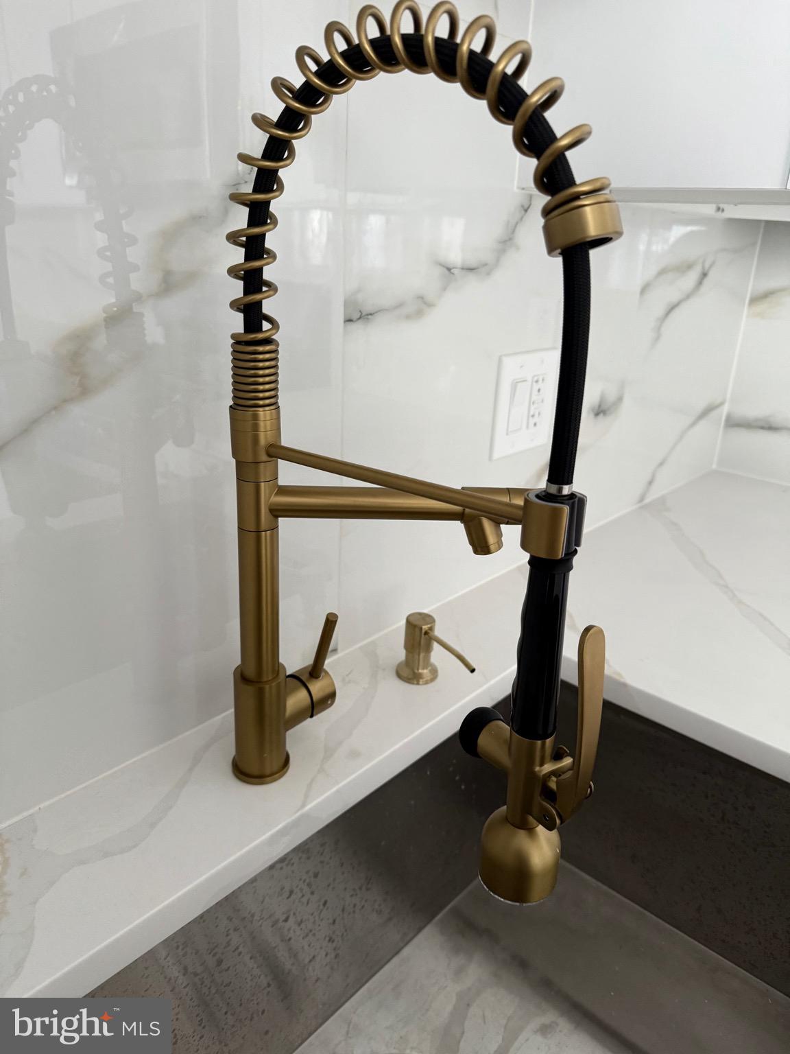 GERMANTOWN - Residential