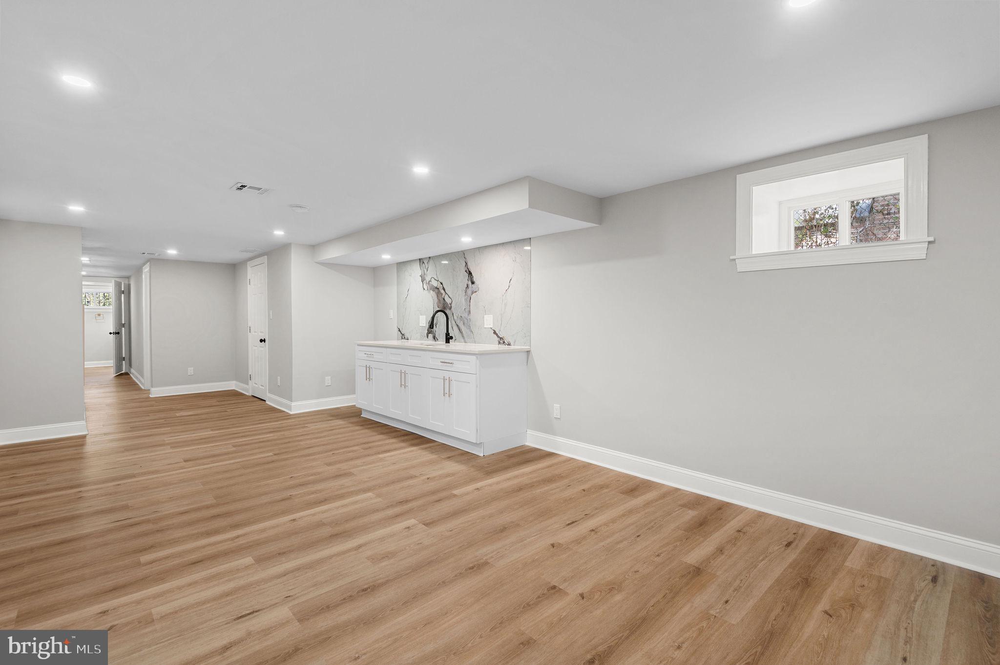 GERMANTOWN - Residential