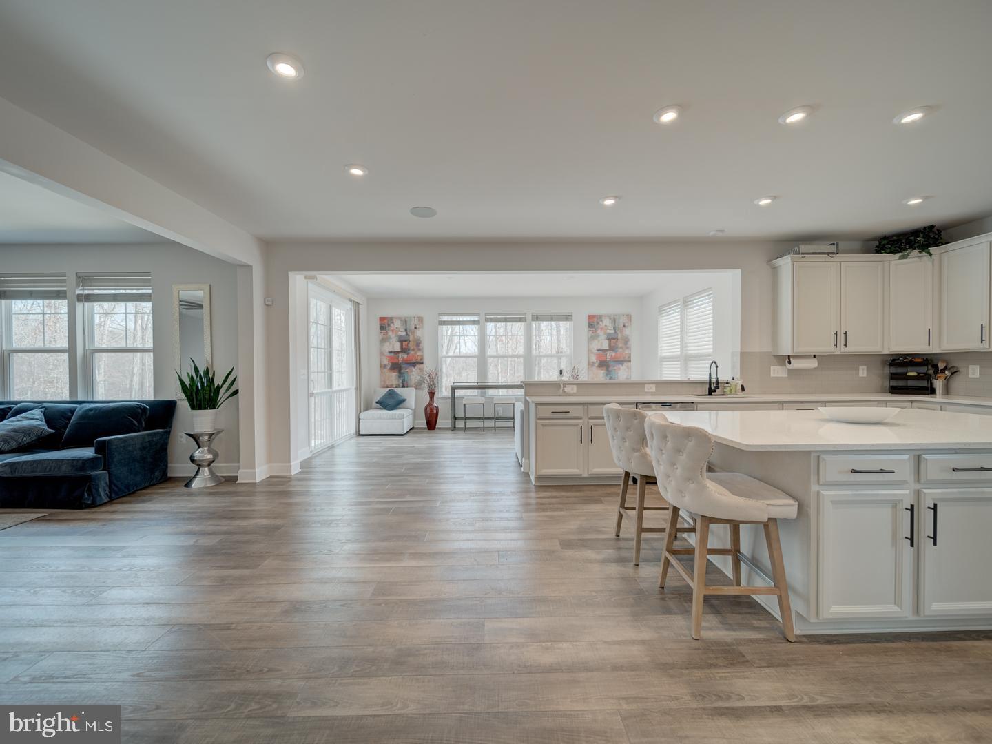 BRADLEY SQUARE - Residential