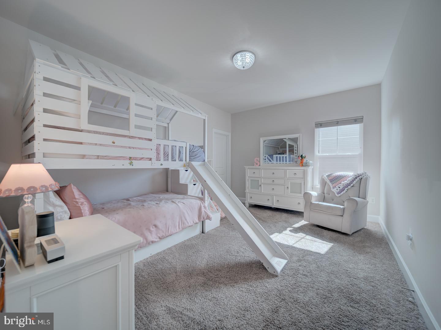 BRADLEY SQUARE - Residential