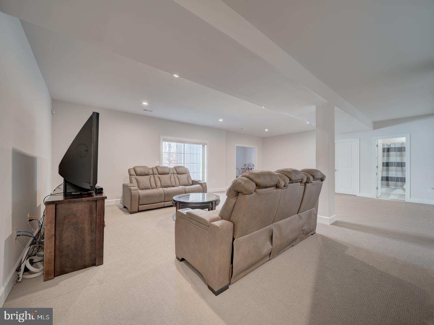 BRADLEY SQUARE - Residential