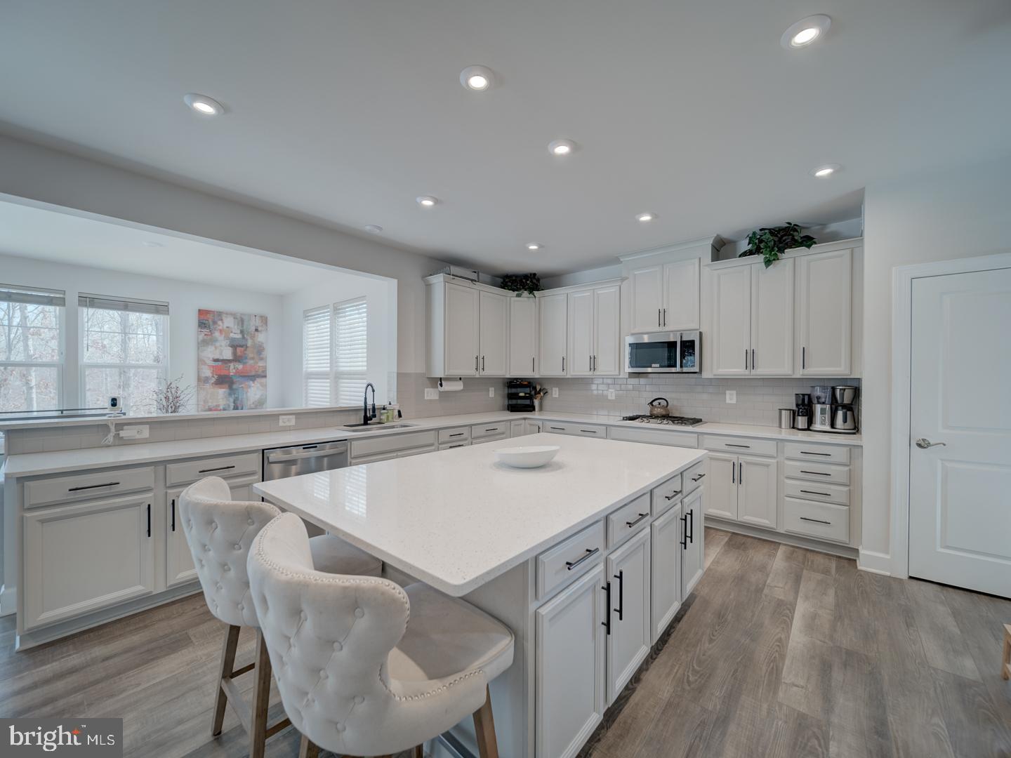 BRADLEY SQUARE - Residential