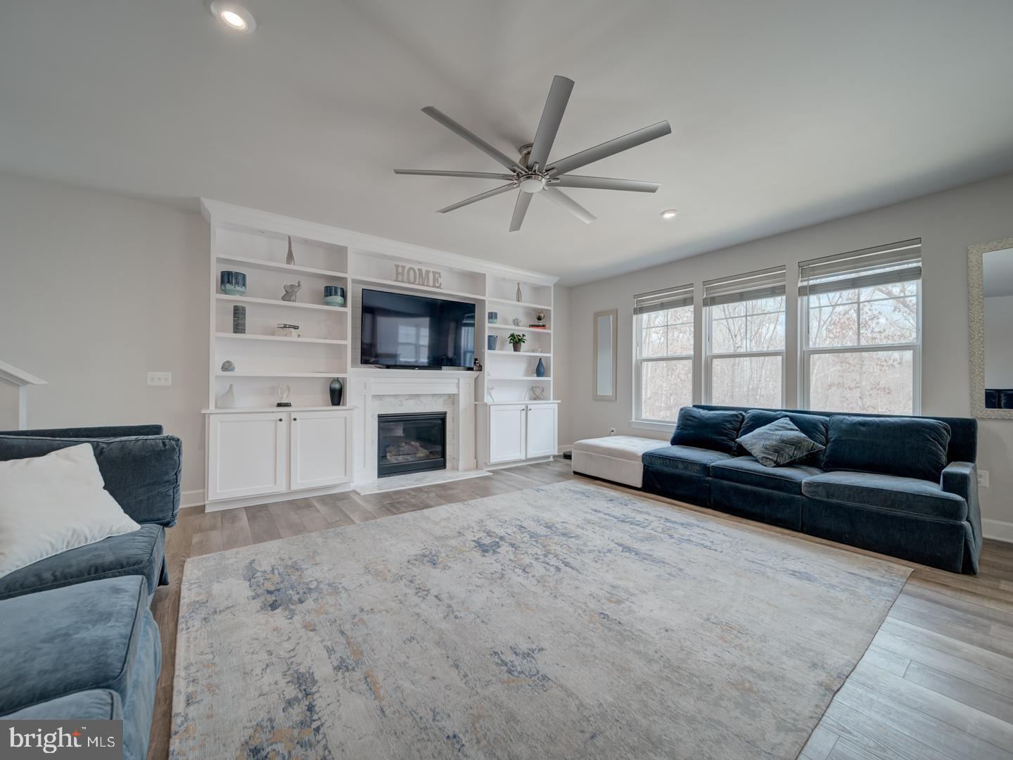 BRADLEY SQUARE - Residential