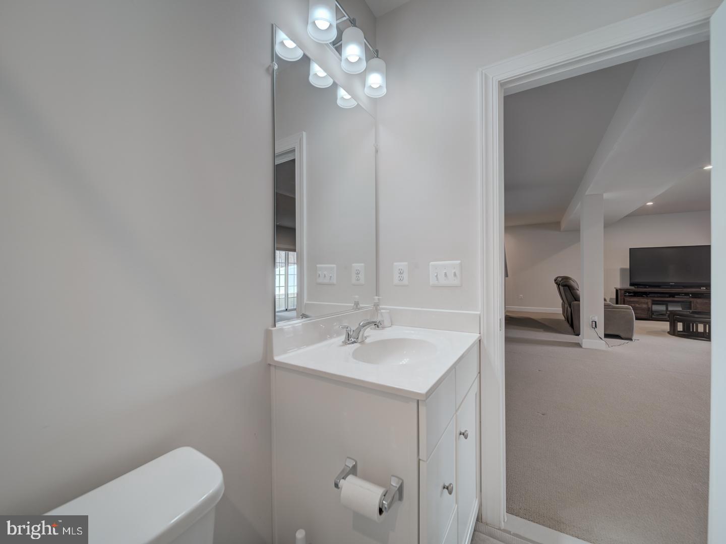 BRADLEY SQUARE - Residential