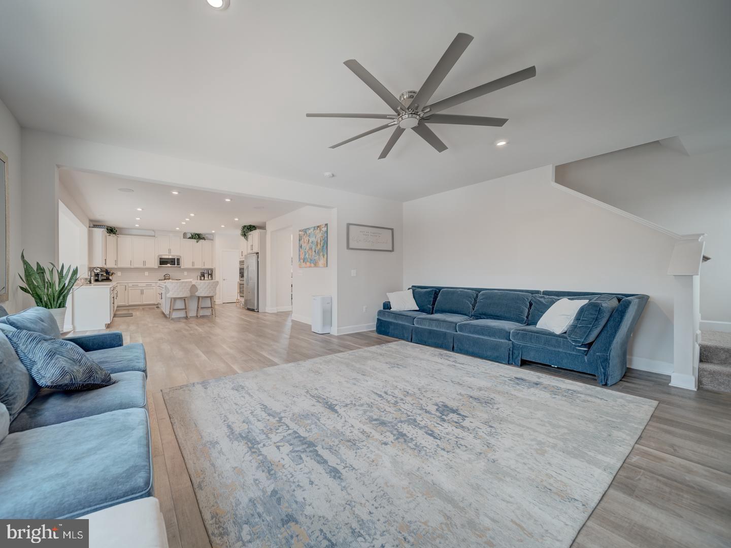 BRADLEY SQUARE - Residential