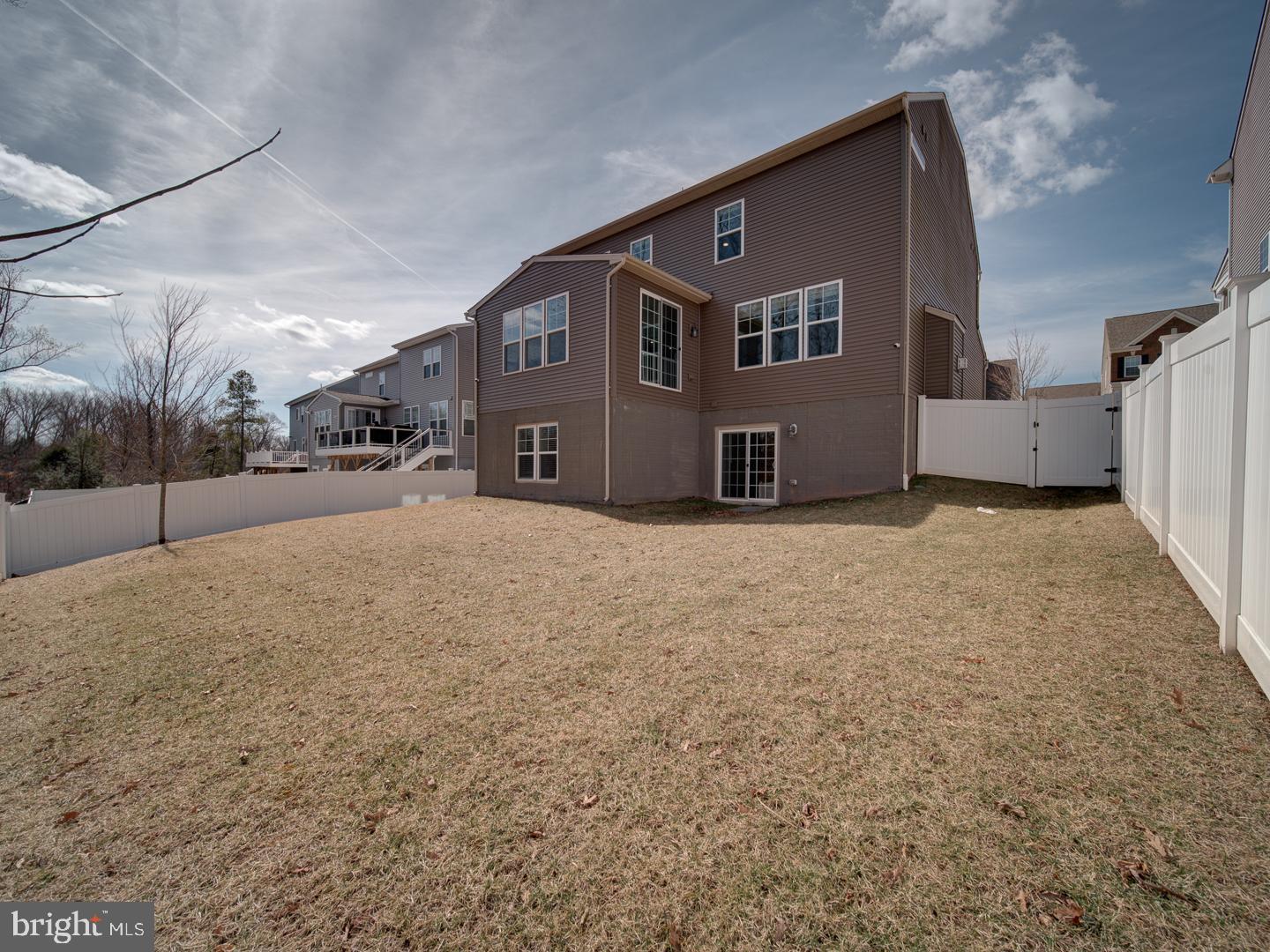 BRADLEY SQUARE - Residential