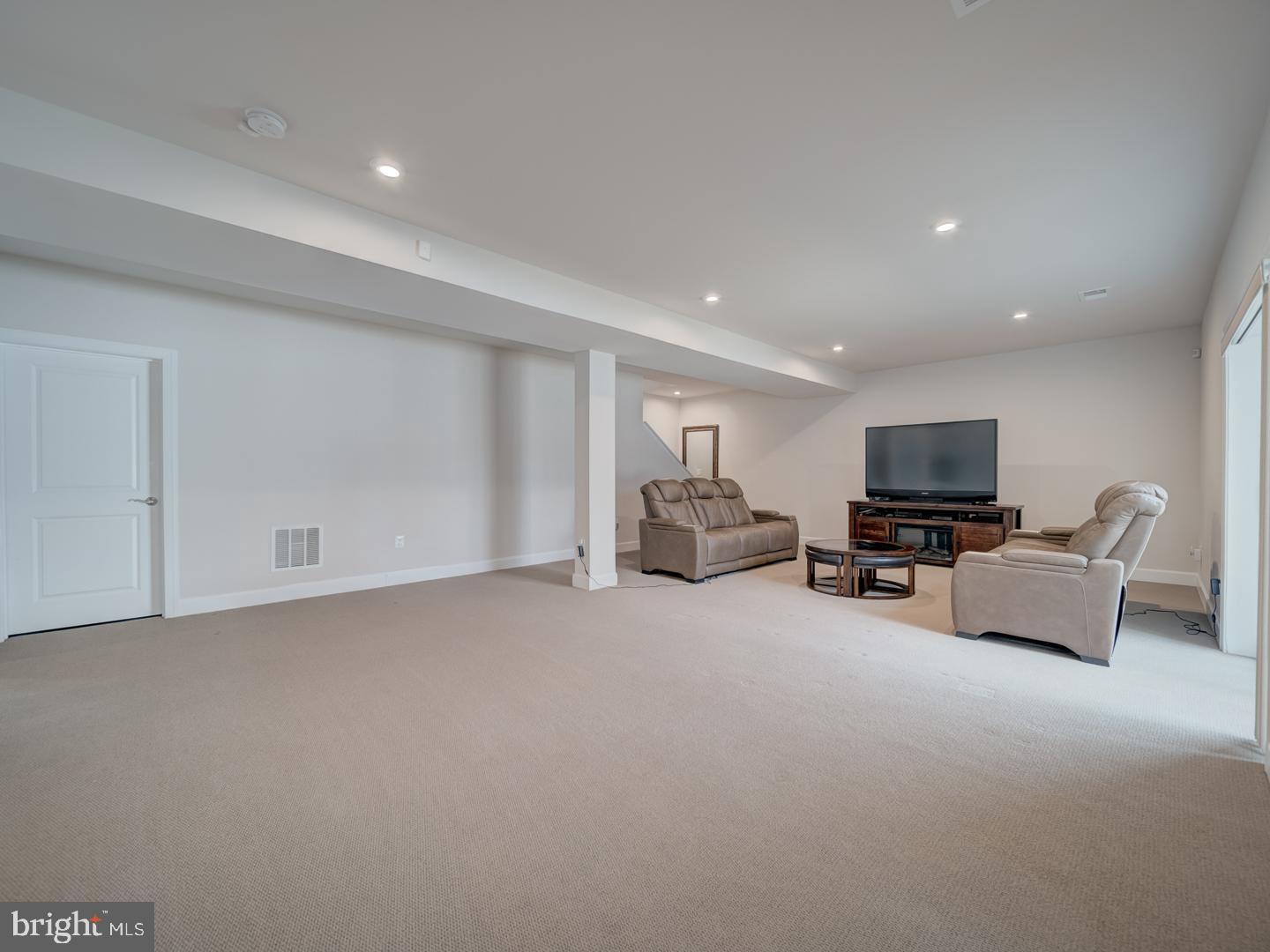 BRADLEY SQUARE - Residential