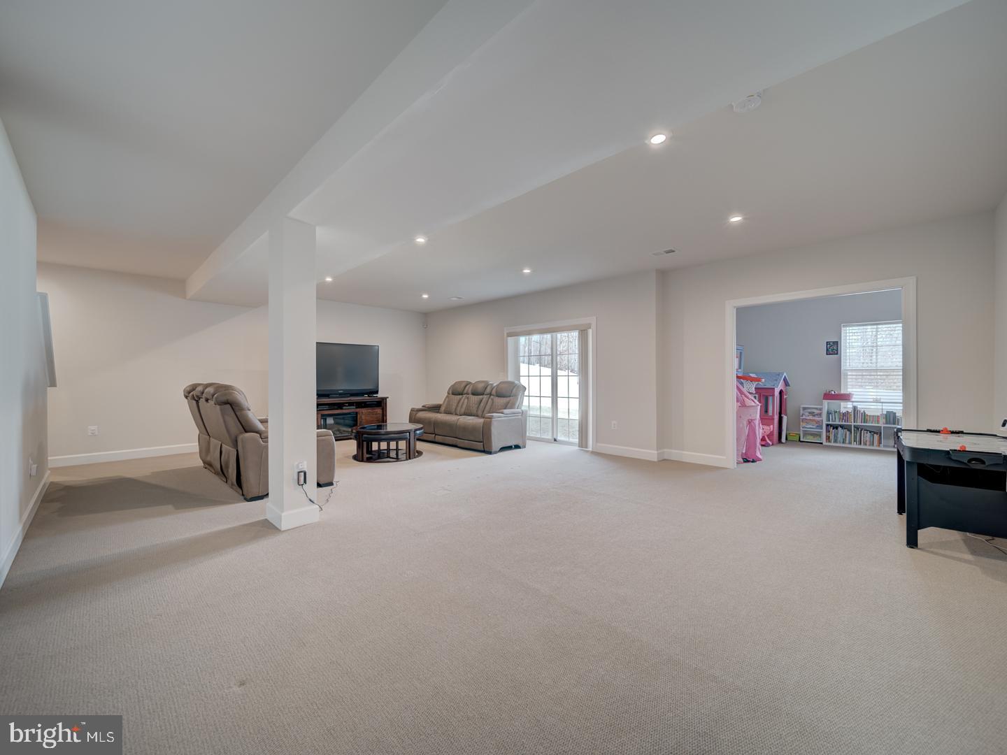 BRADLEY SQUARE - Residential