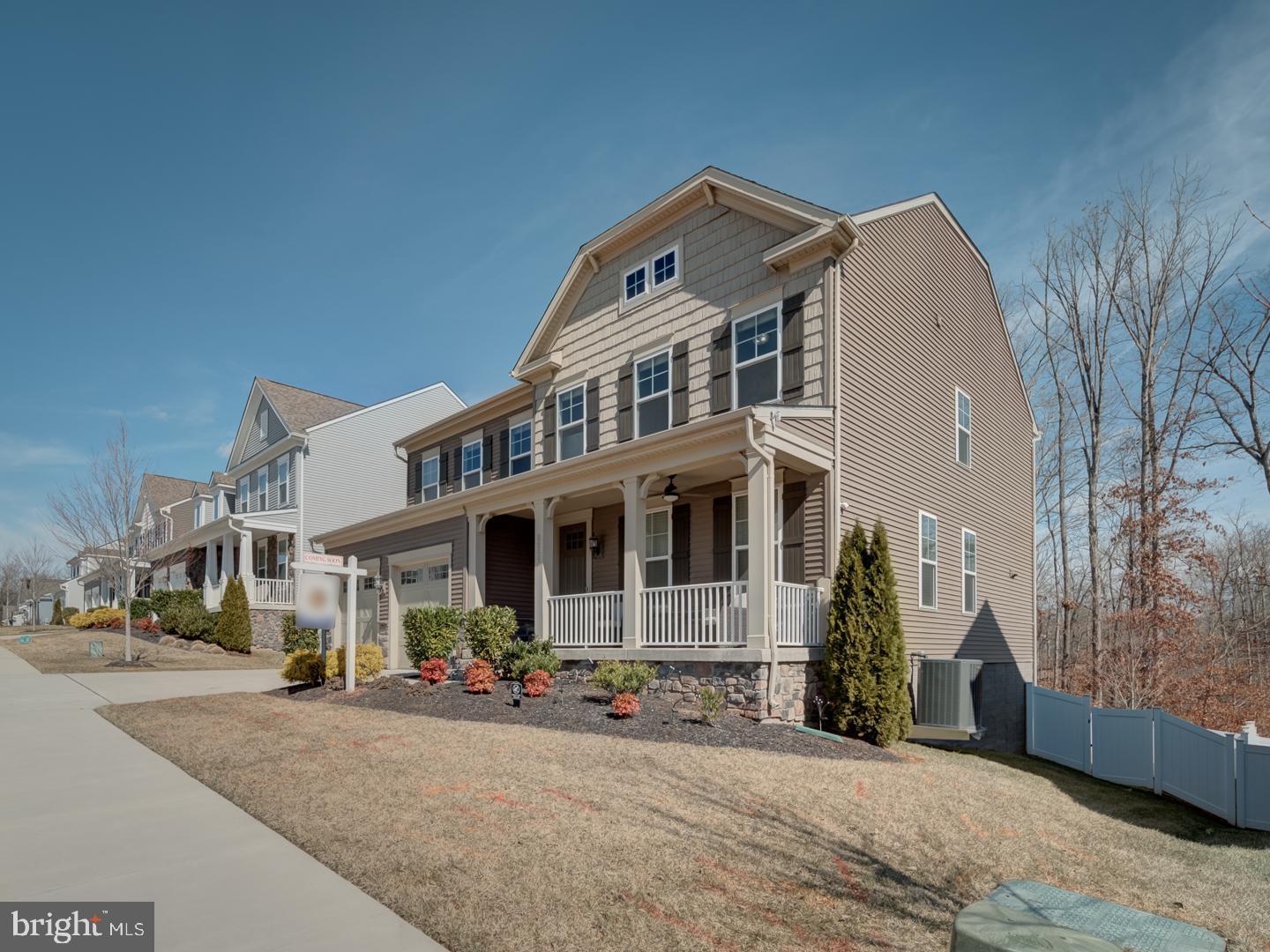 BRADLEY SQUARE - Residential