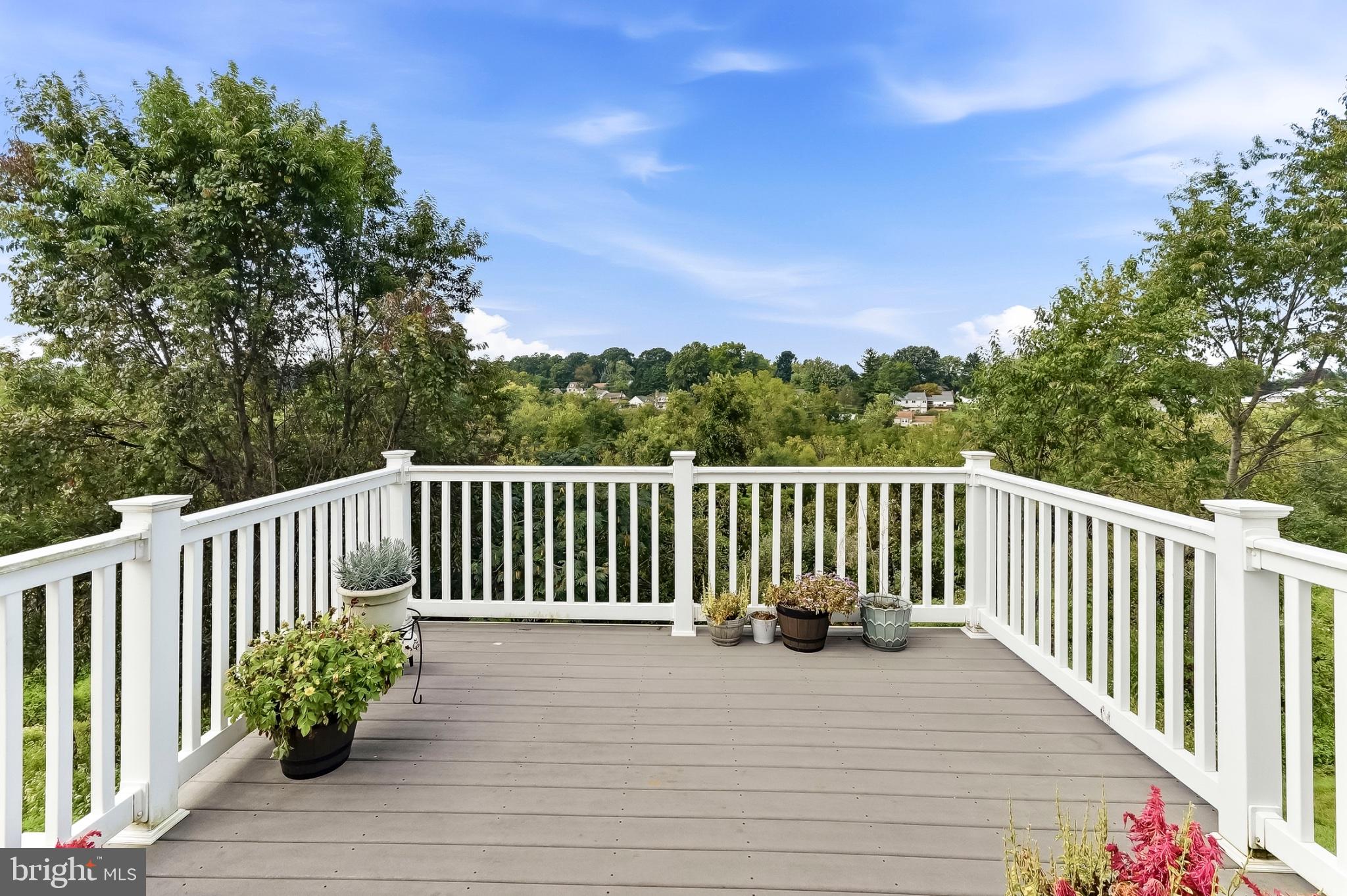 67 NARRAGANSETT LANE