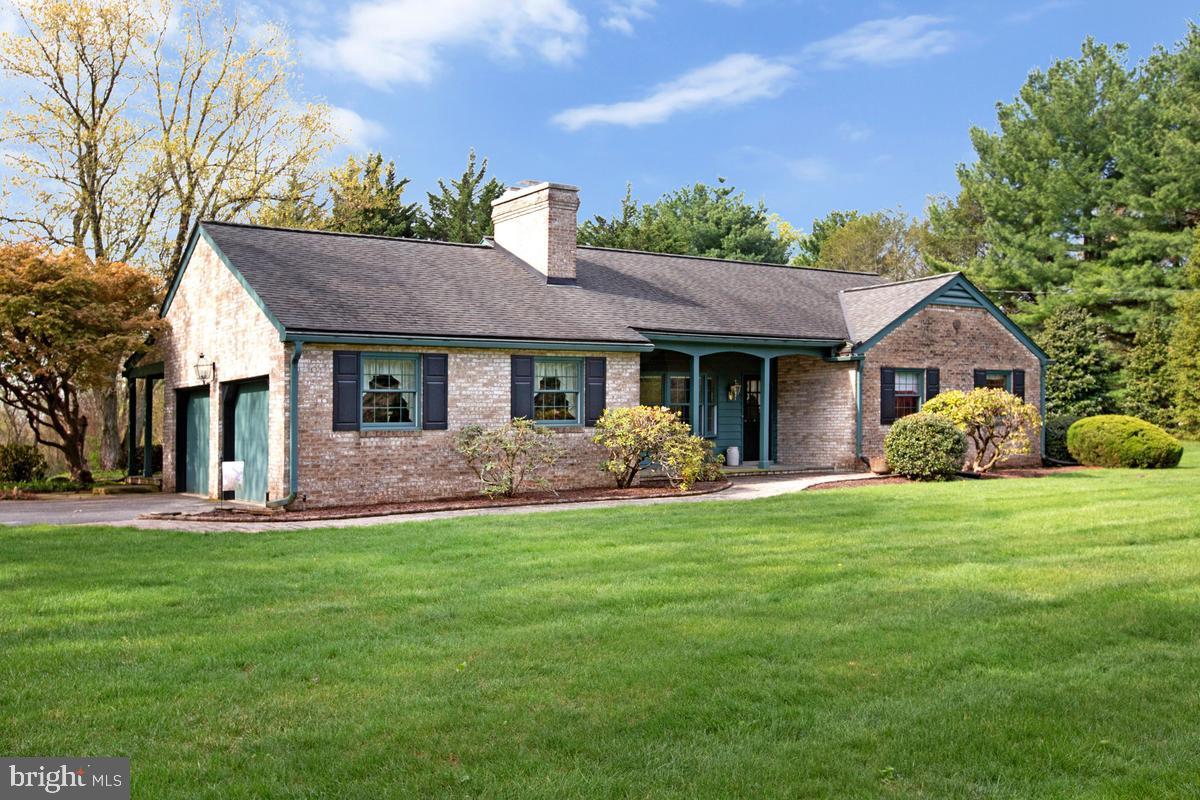 CARROLLYN MANOR - Residential