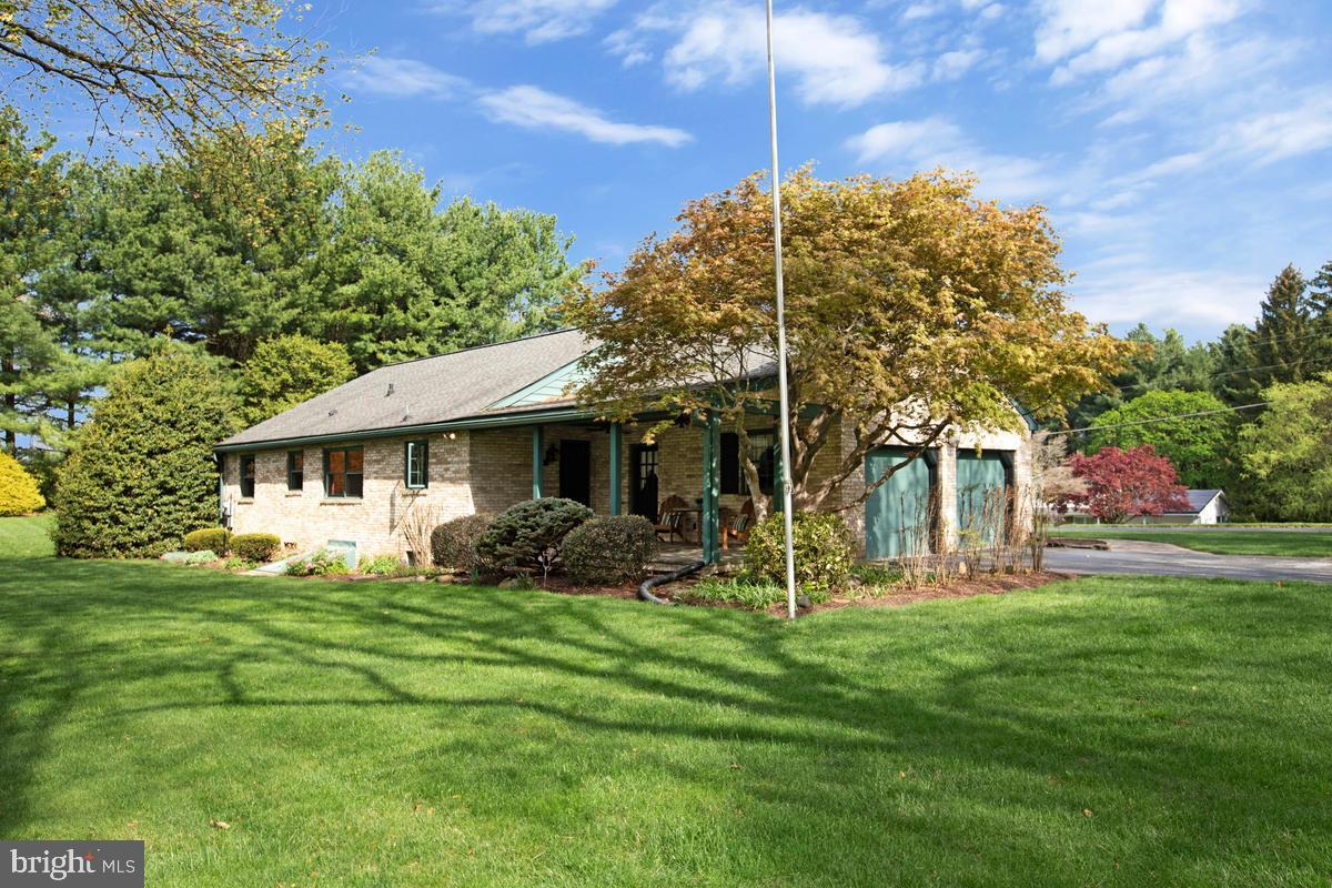 CARROLLYN MANOR - Residential